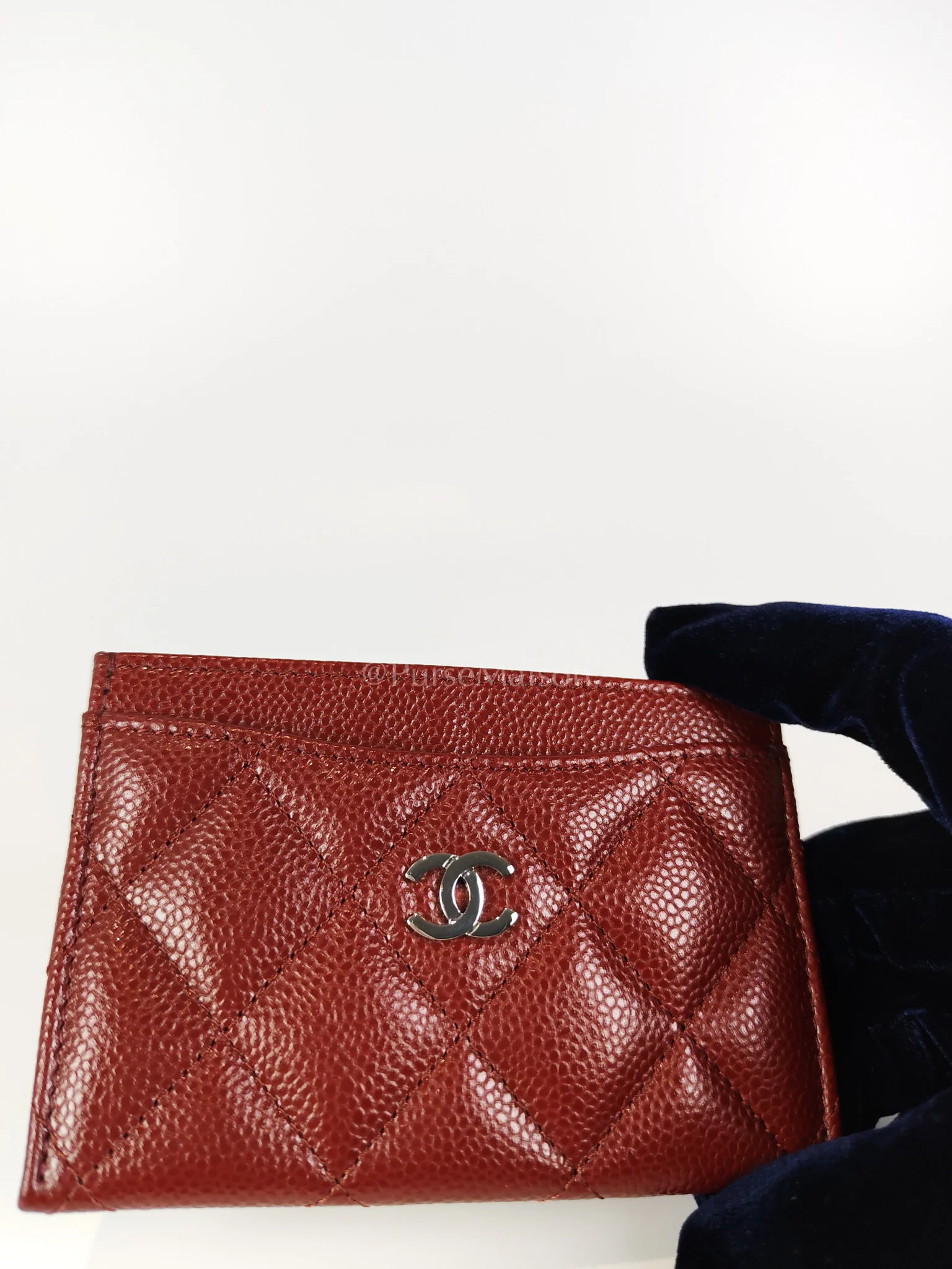 Chanel Classic Flat Card Holder in Burgundy Caviar Leather Silver Hardware (Series 30) - Image 13
