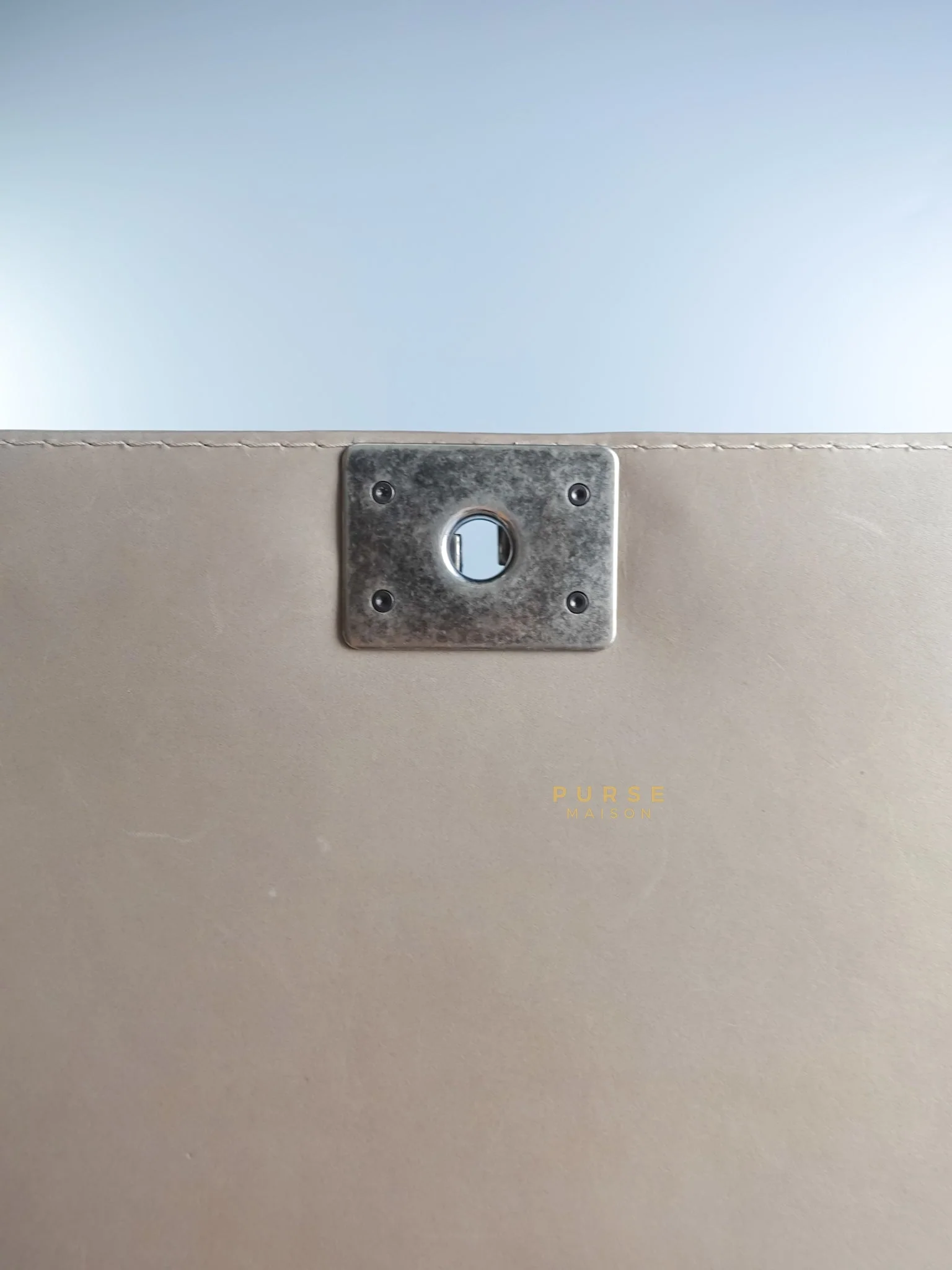 Chanel Le Boy Taupe Large Calfskin Leather and Ruthenium Hardware (Series 18) - Image 19