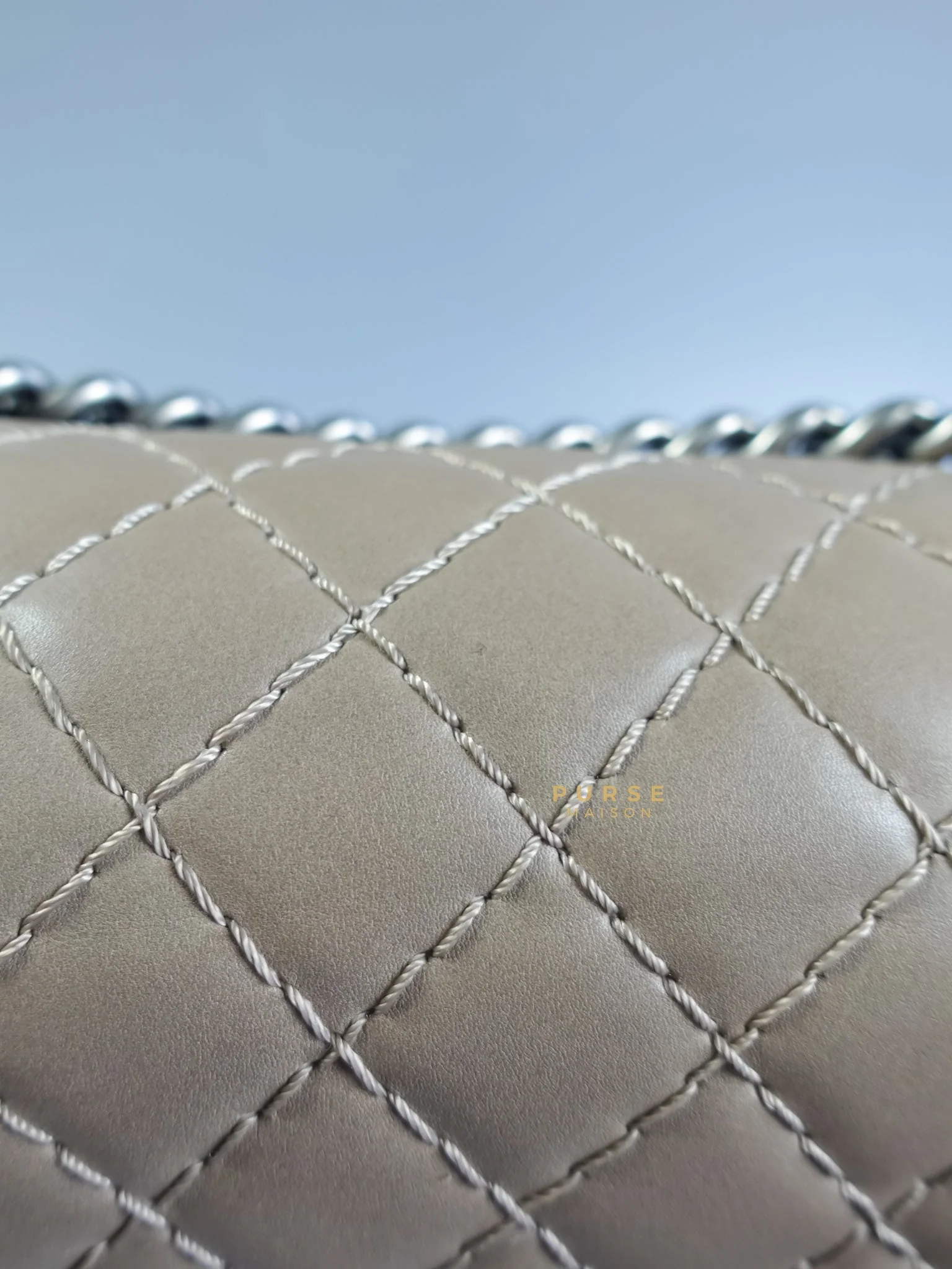 Chanel Le Boy Taupe Large Calfskin Leather and Ruthenium Hardware (Series 18) - Image 30
