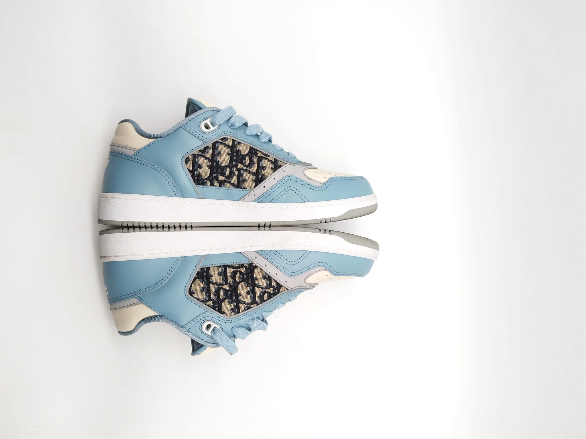 Christian Dior B-27 Low Top Sneaker Light Blue and Cream Size 41 EU (26 cm) - Image 8