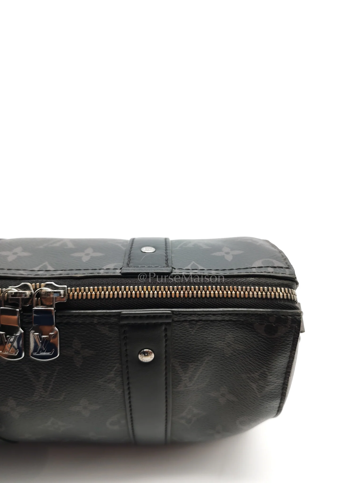 Louis Vuitton City Keepall Shoulder Bag in Monogram Eclipse Canvas (Microchip) - Image 22