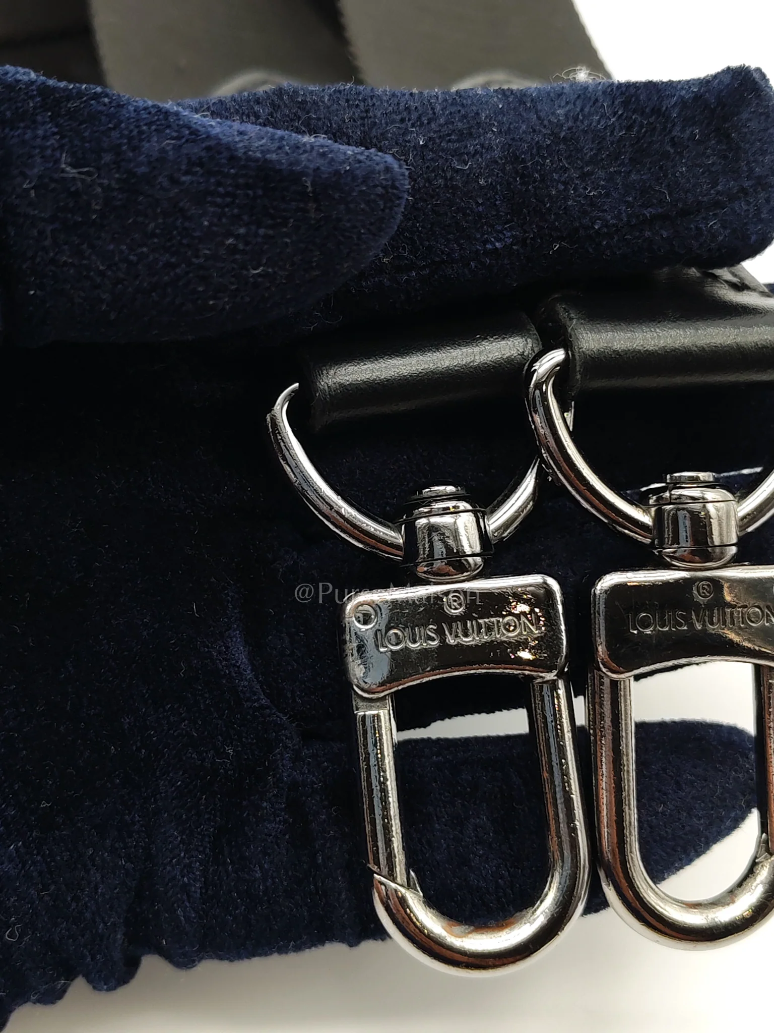 Louis Vuitton City Keepall Shoulder Bag in Monogram Eclipse Canvas (Microchip) - Image 30