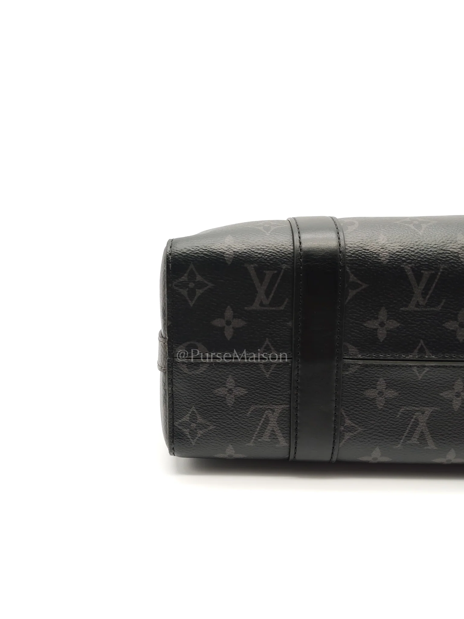 Louis Vuitton City Keepall Shoulder Bag in Monogram Eclipse Canvas (Microchip) - Image 9