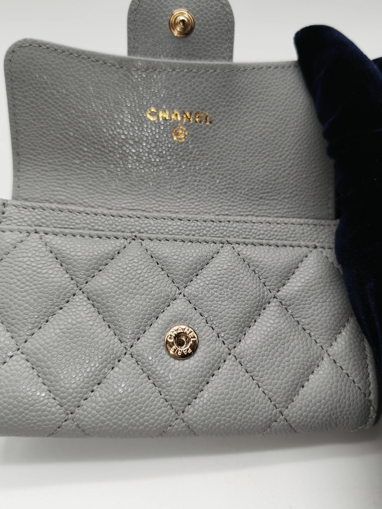 Chanel Classic Card Holder in Gray Caviar Leather Light Gold Hardware (Microchip) - Image 16