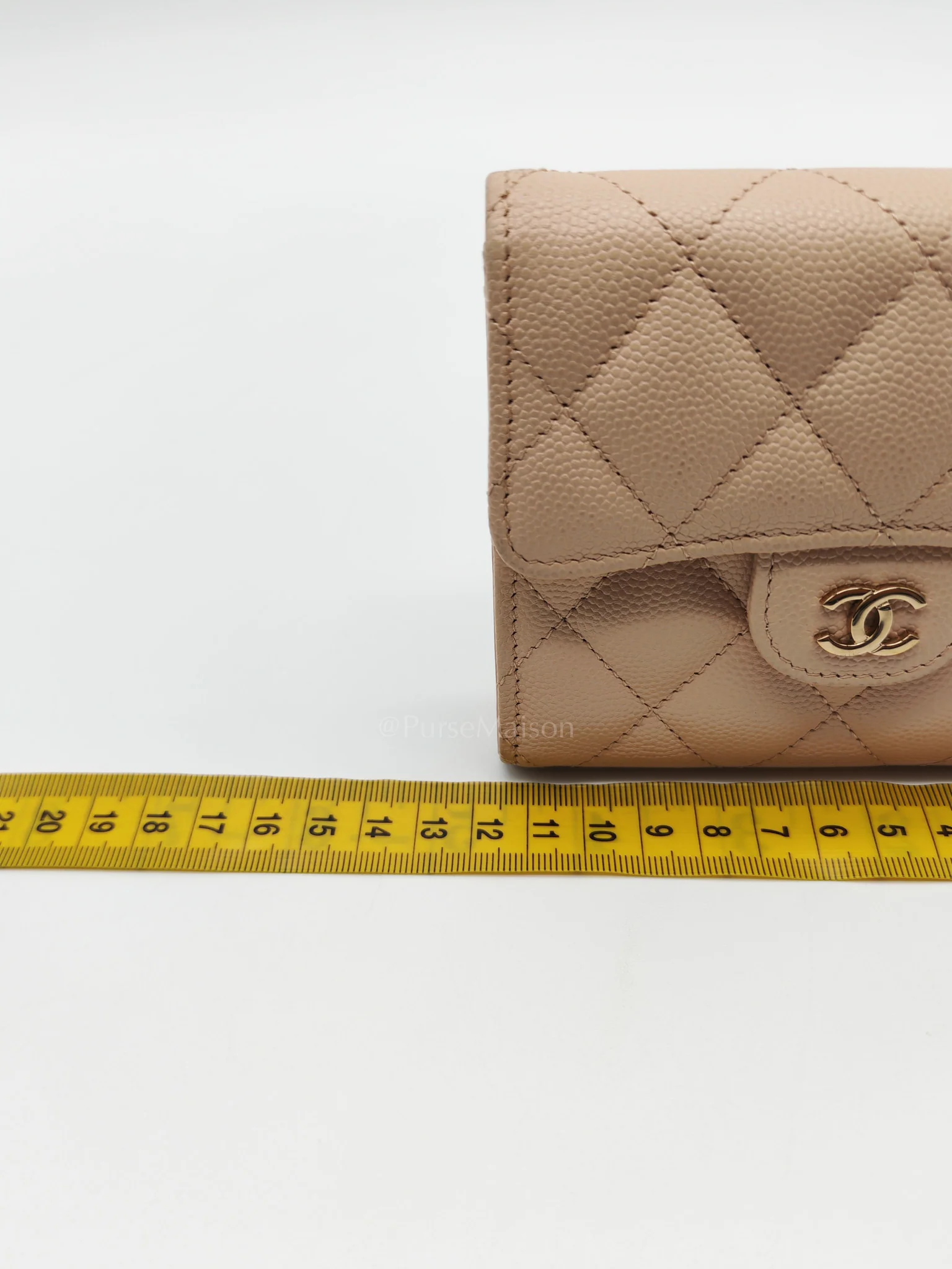 Chanel Classic Coin Case Flap Compact Wallet in Iredescent Beige Quilted Caviar Leather & Gold Hardware Series 31 - Image 30
