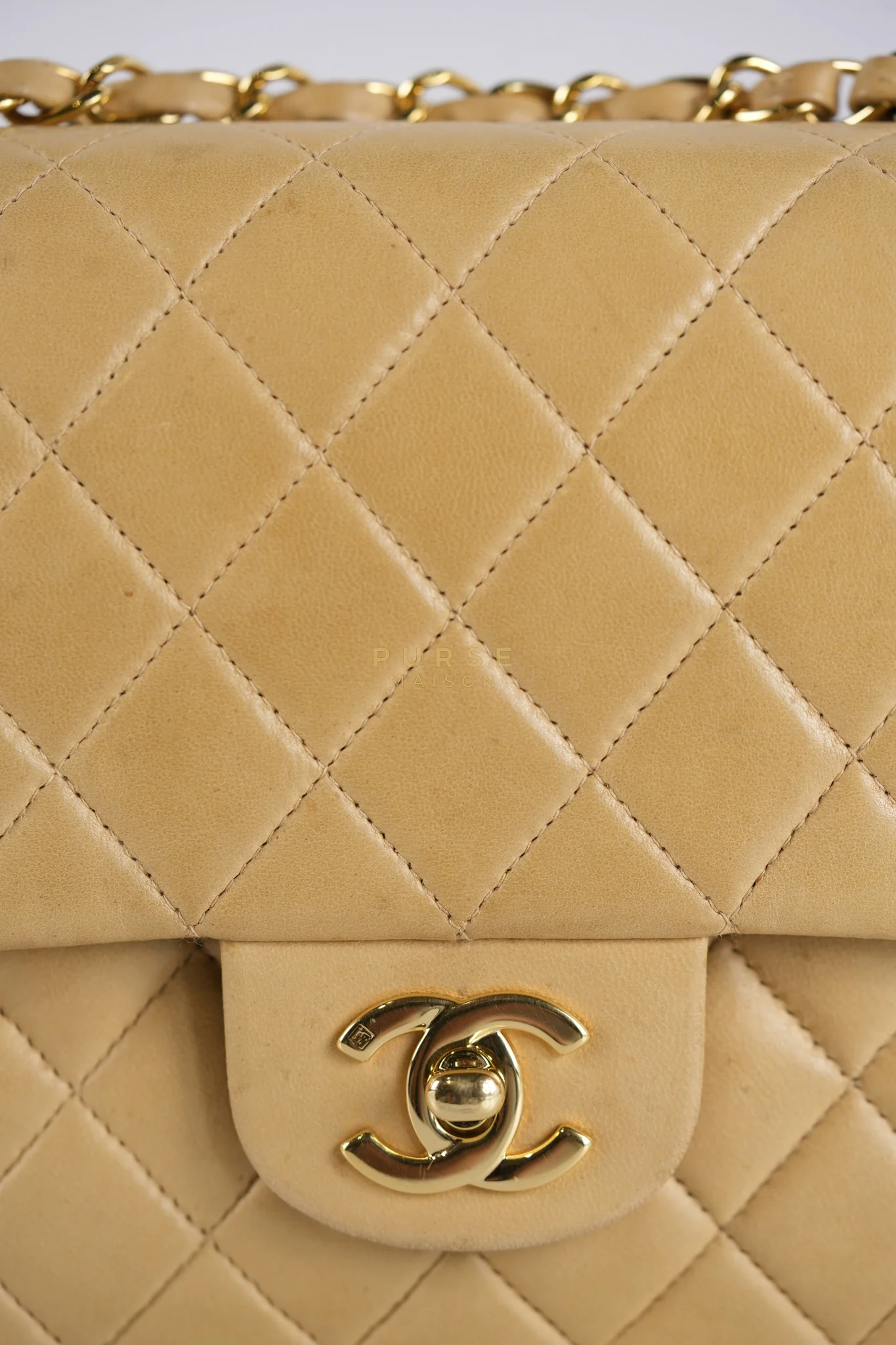 Chanel Classic Double Flap in Medium Vintage Lambskin Leather 24k Gold Hardware Series 7 - Image 21