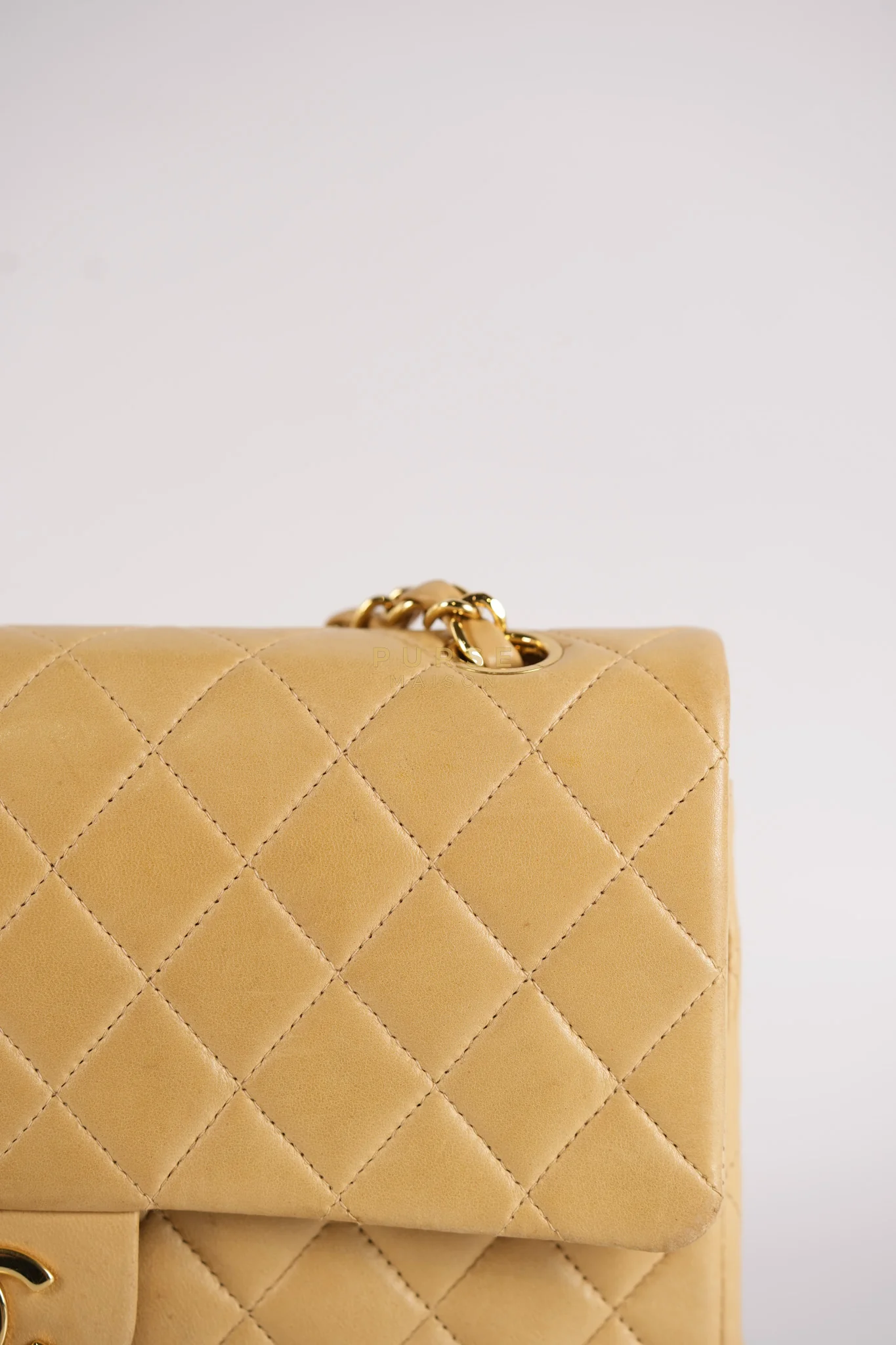 Chanel Classic Double Flap in Medium Vintage Lambskin Leather 24k Gold Hardware Series 7 - Image 24