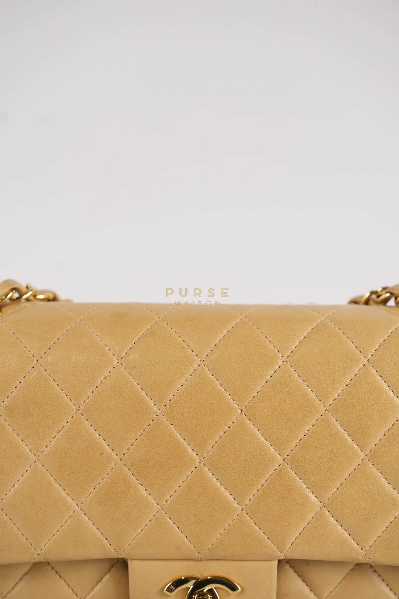 Chanel Classic Double Flap in Medium Vintage Lambskin Leather 24k Gold Hardware Series 7 - Image 25