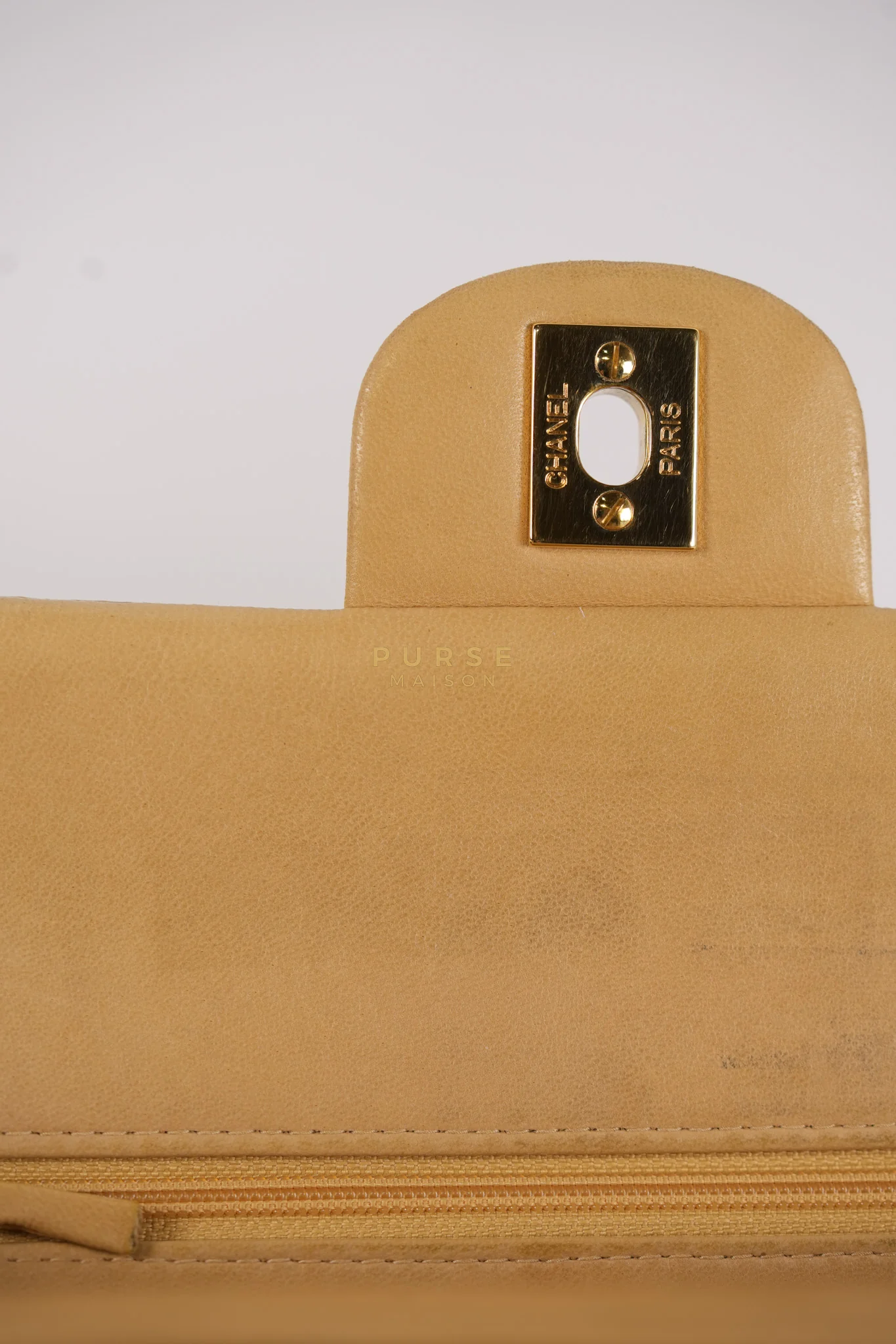 Chanel Classic Double Flap in Medium Vintage Lambskin Leather 24k Gold Hardware Series 7 - Image 47