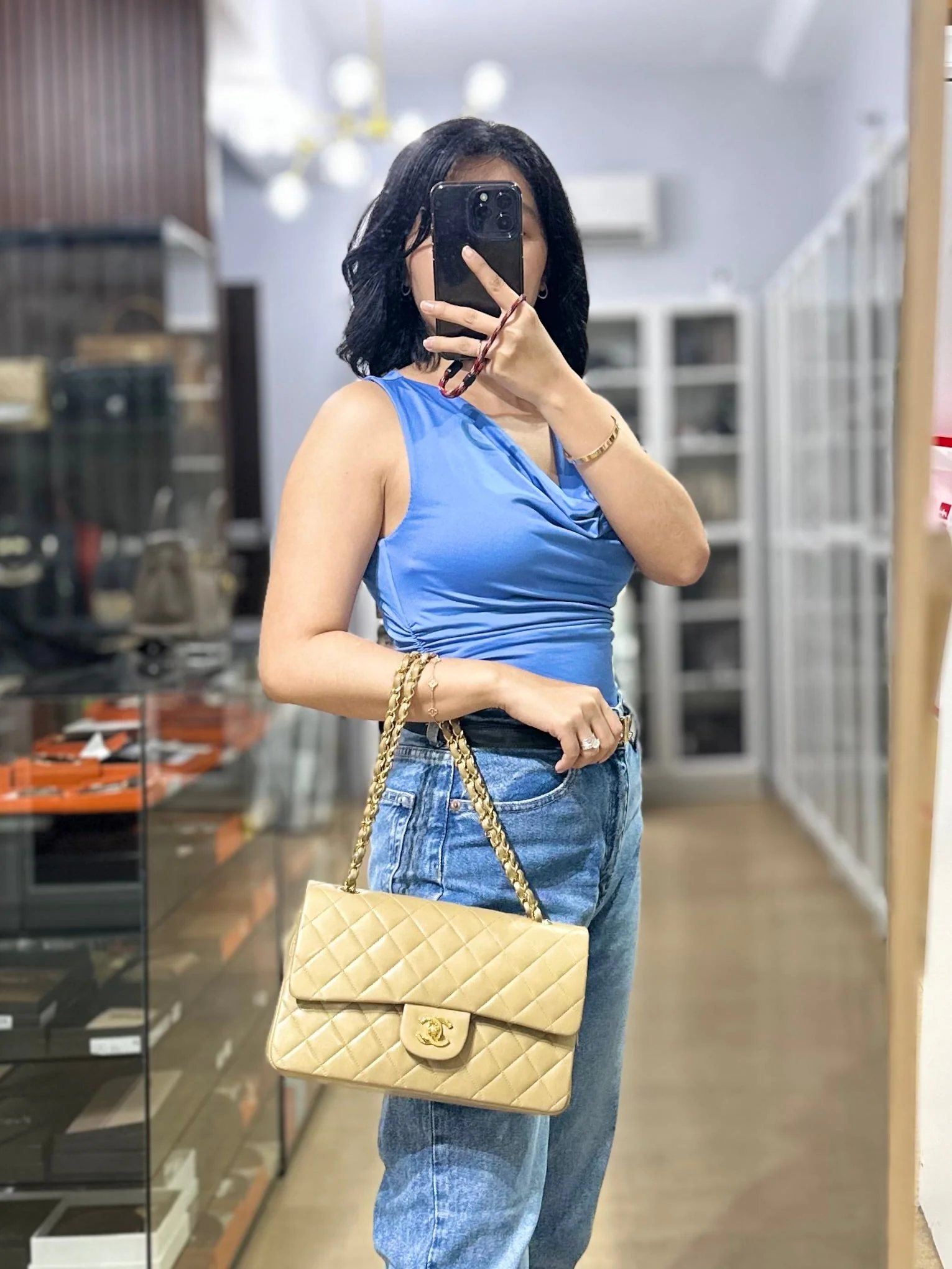 Chanel Classic Double Flap in Medium Vintage Lambskin Leather 24k Gold Hardware Series 7 - Image 70