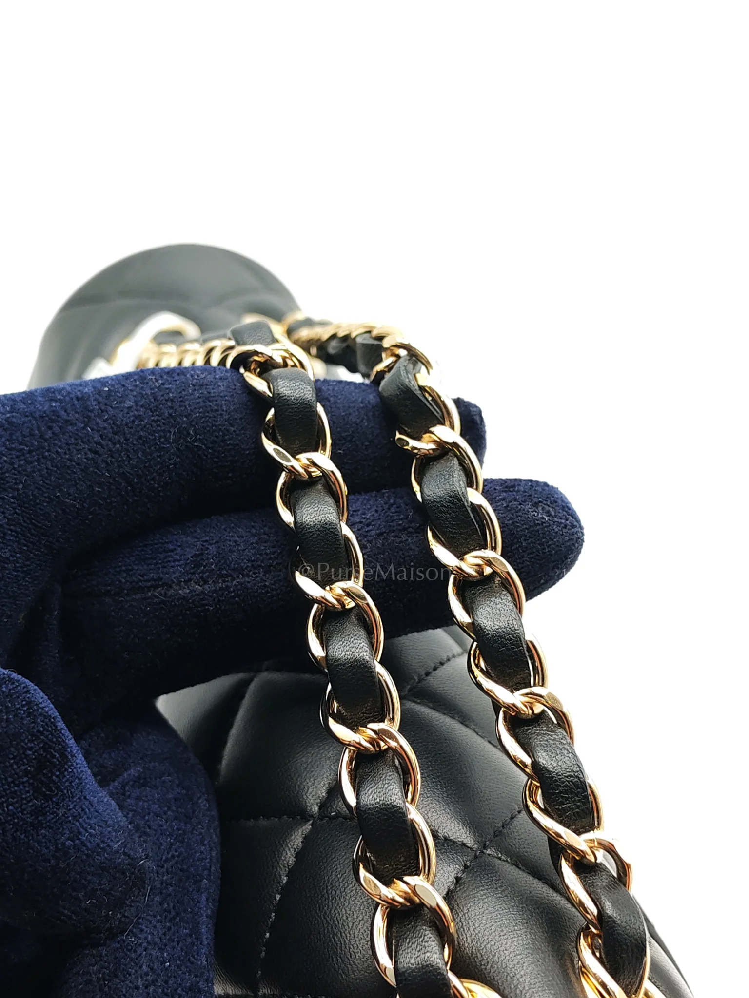 Chanel Classic Double Flap Medium in Black Quilted Lambskin Leather & Gold Hardware Microchip - Image 20