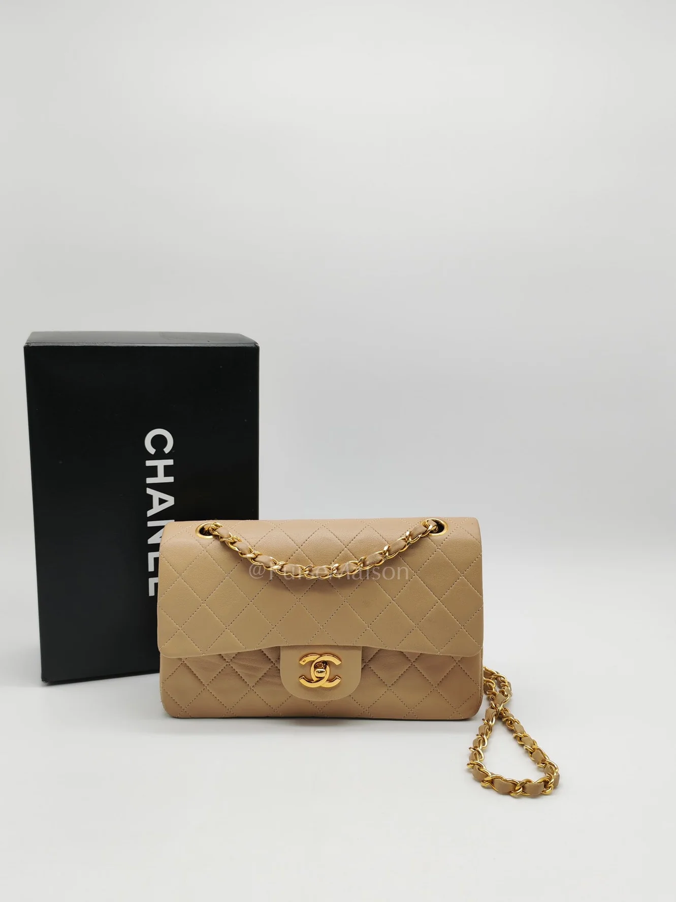 Chanel Classic Double Flap Small in Beige Lambskin Leather & Gold Hardware Series 1 - Image 34