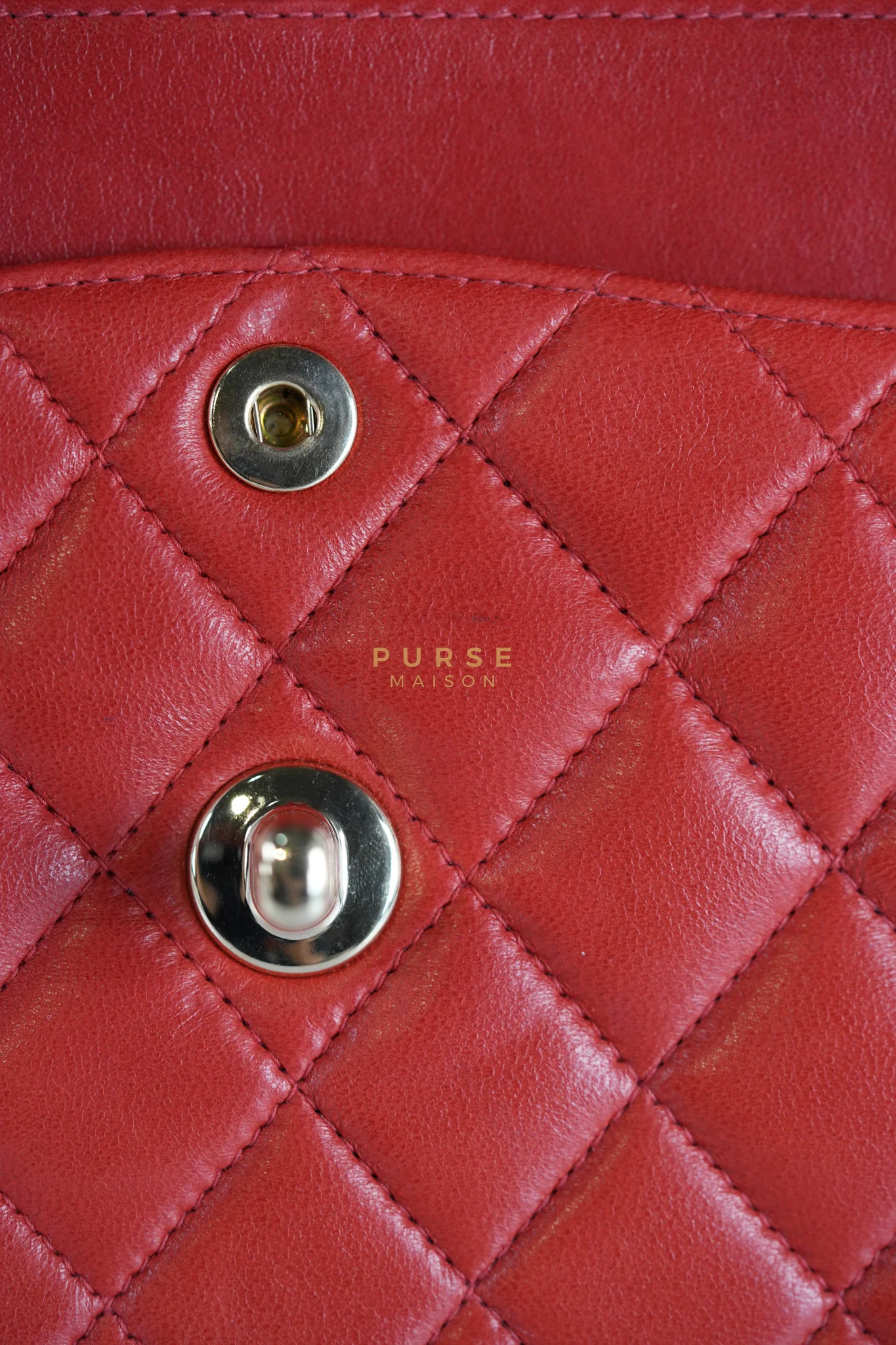 Chanel Classic Double Flap Small Vintage in Red Lambskin Leather and 24k Gold Hardware Series 6 - Image 45