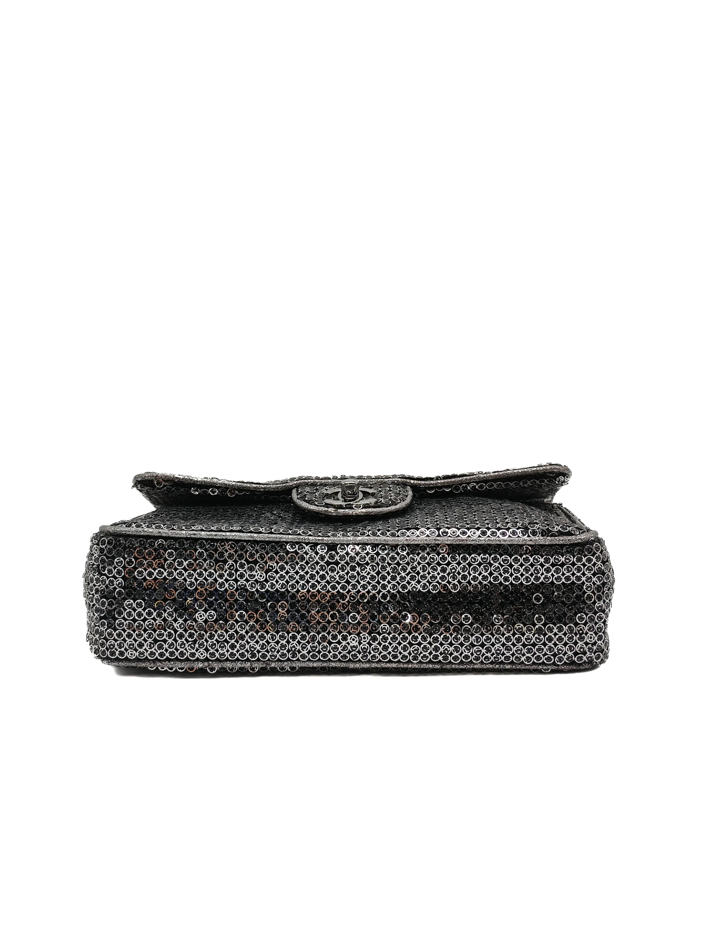 Chanel Classic Single Flap Bag in Silver Sequins & Silver Hardware Series 11 - Image 7