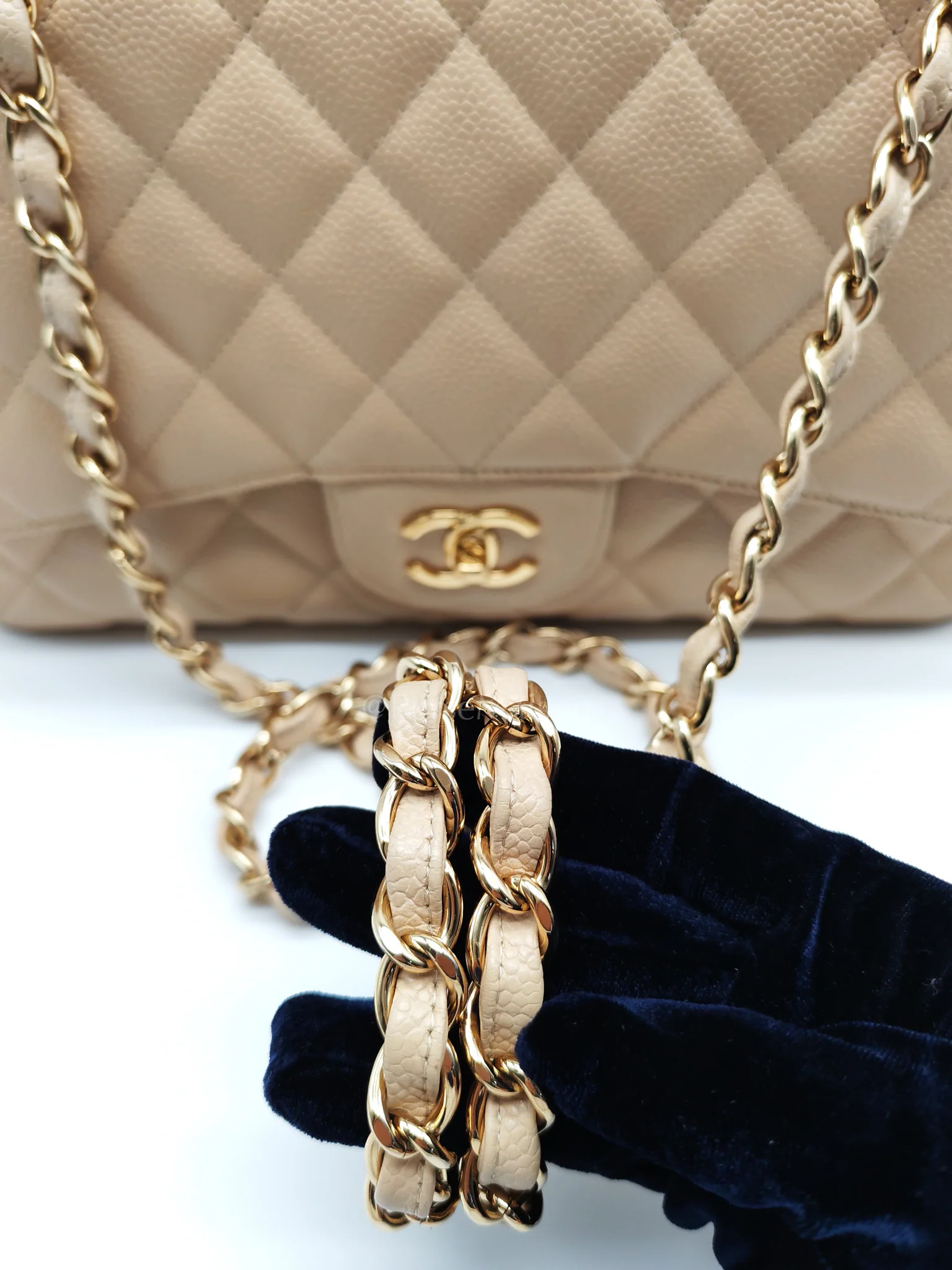 Chanel Classic Single Flap Jumbo Clair Beige Caviar Leather in Gold Hardware (Series 13) - Image 13