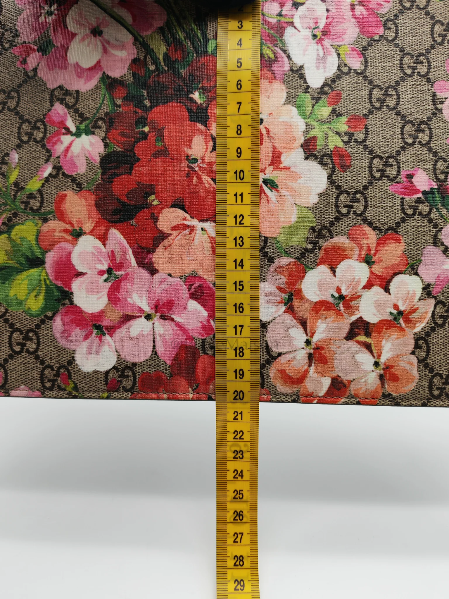 Gucci Supreme Floral Canvas Zip Clutch - Image 28