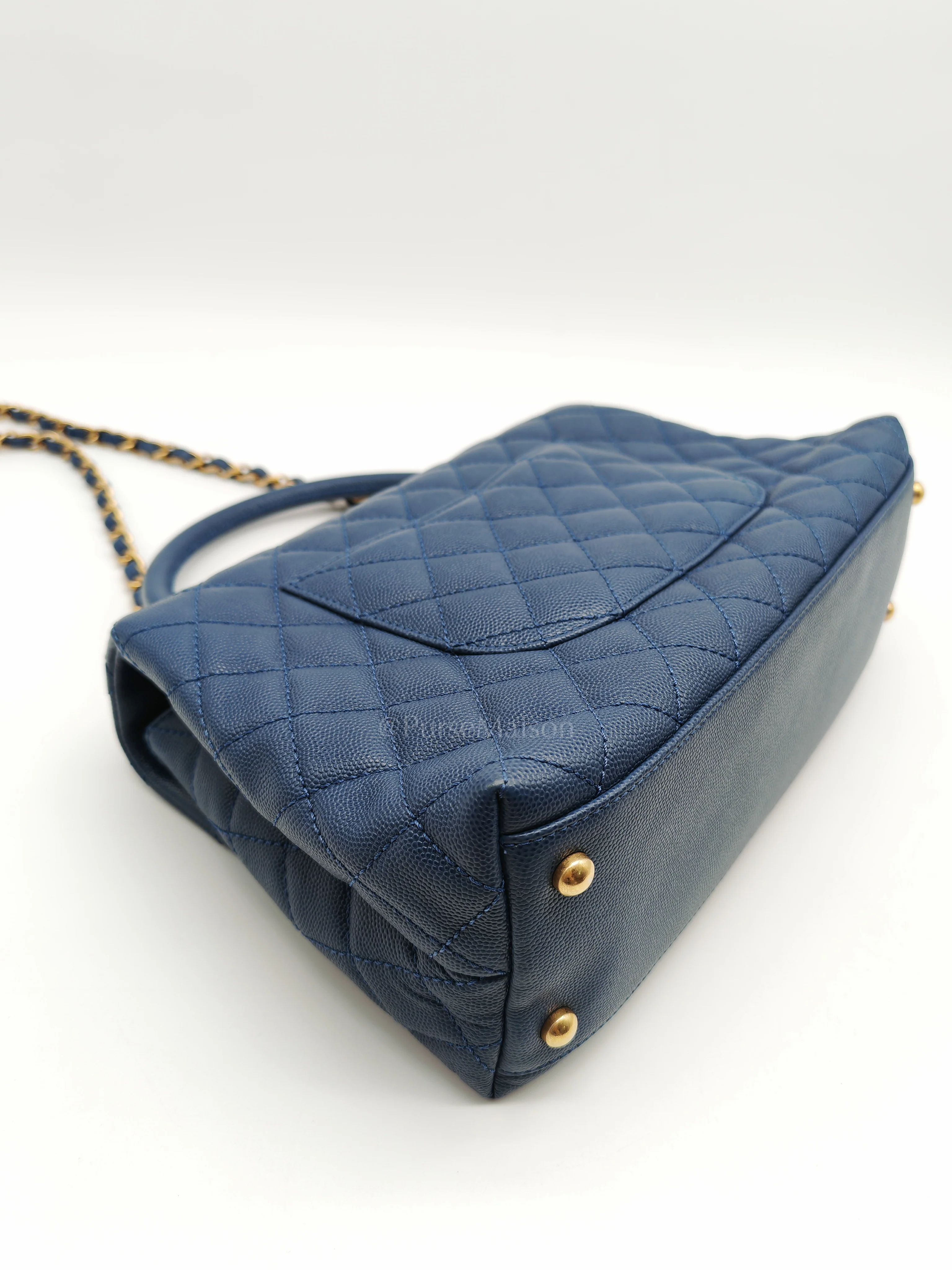 Chanel Coco Handle Medium in Blue Quilted Caviar Leather & Aged Gold Hardware Series 24 - Image 10