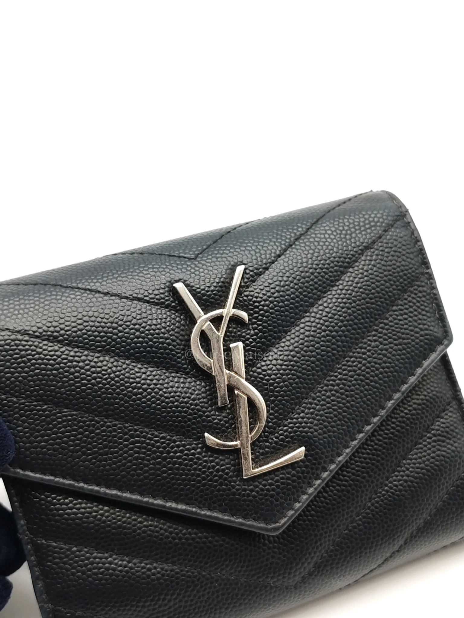 Yves Saint Laurent Compact Tri-fold Wallet In Black Grain de Poudre Embossed Leather & Silver Hardware - Image 16