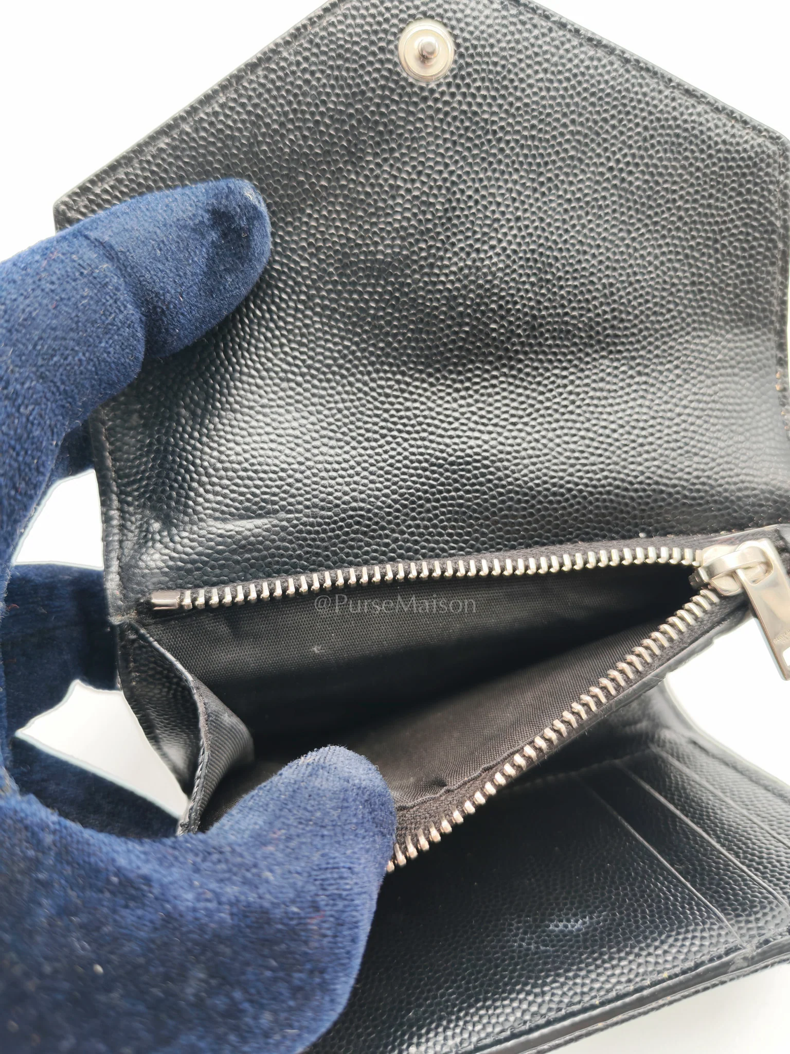 Yves Saint Laurent Compact Tri-fold Wallet In Black Grain de Poudre Embossed Leather & Silver Hardware - Image 28