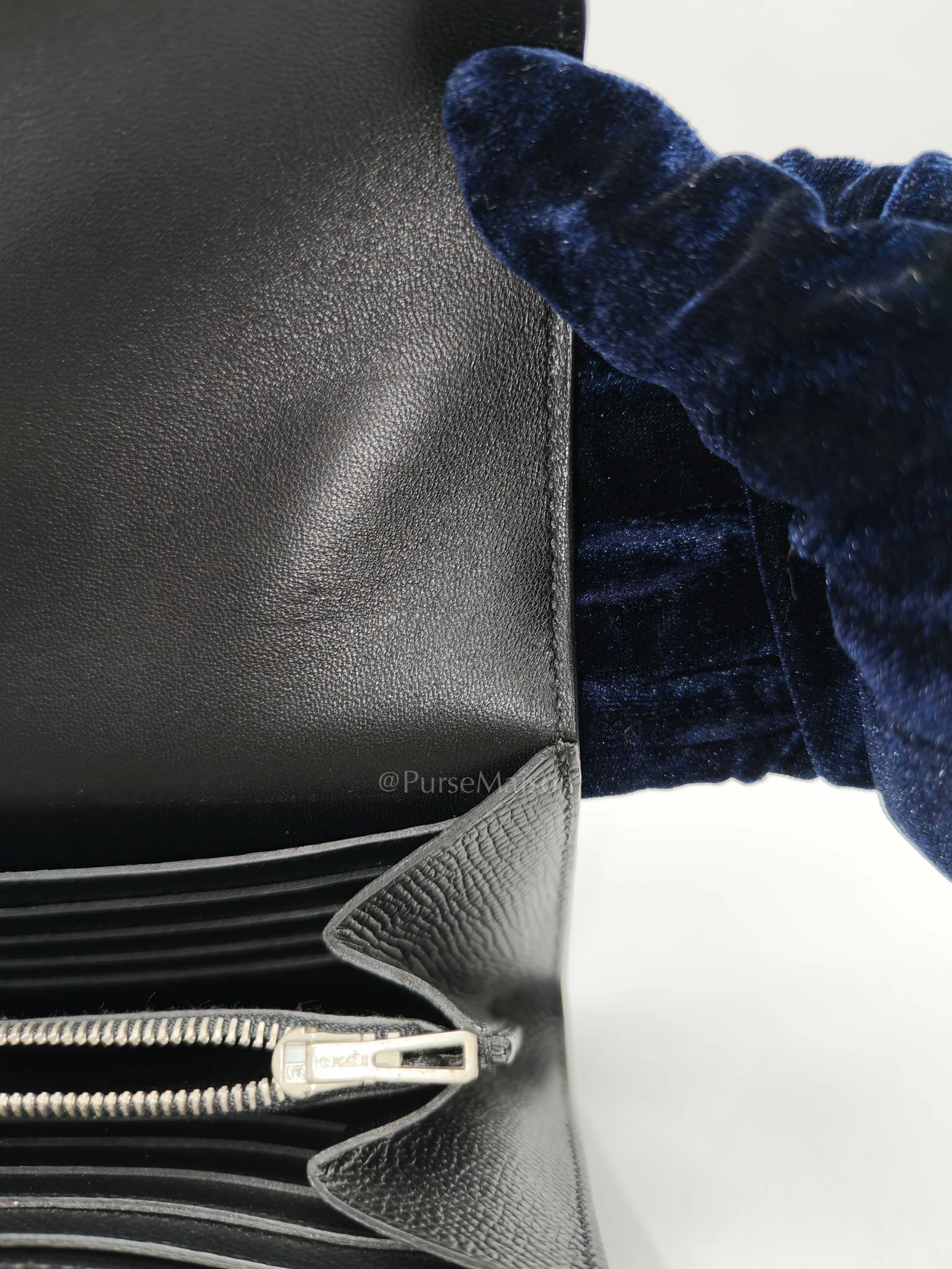 Hermes Constance To Go in Black Epsom Leather and Palladium Hardware Stamp A (2017) - Image 32