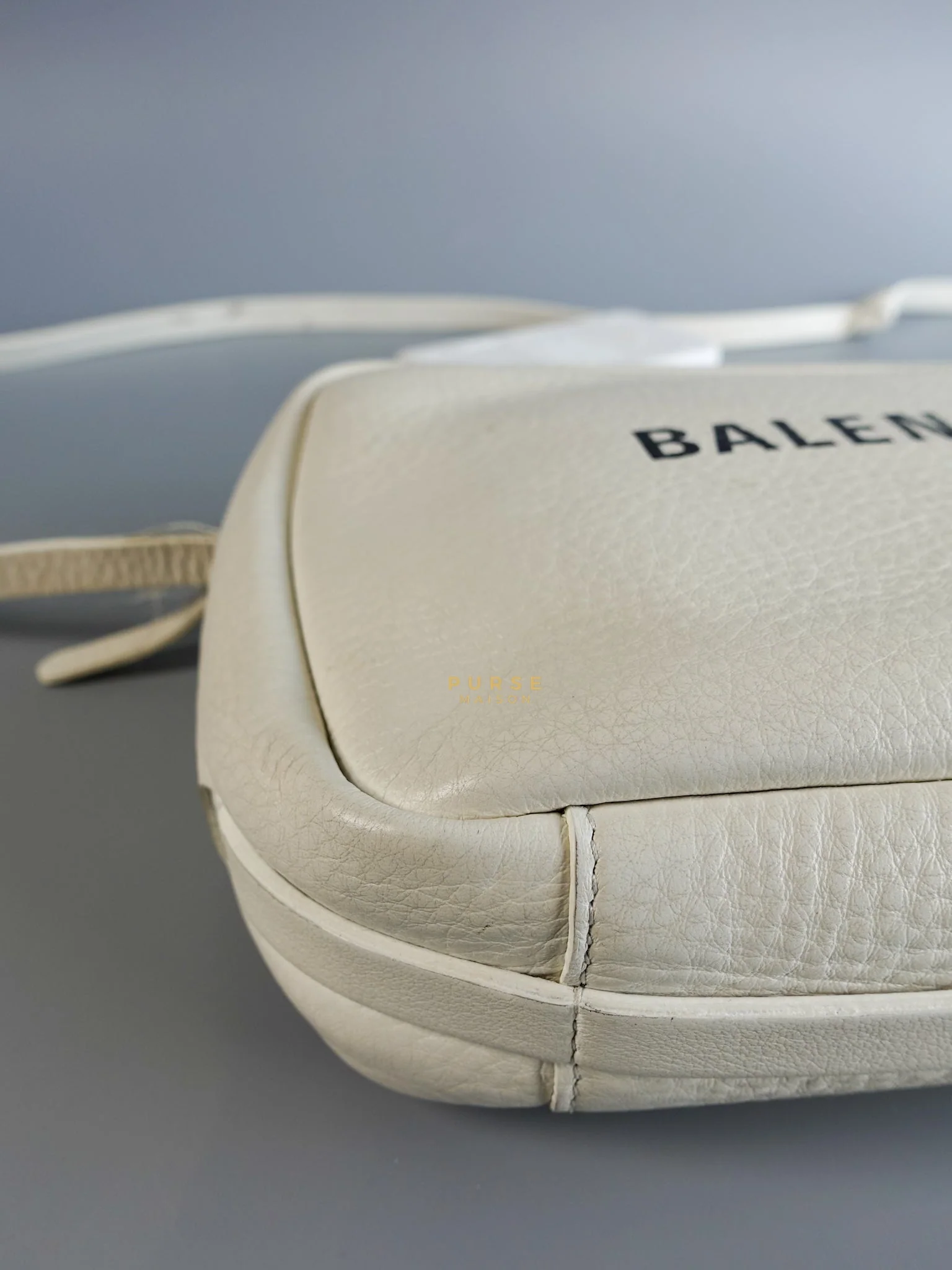 Balenciaga Camera Sling Bag in White Leather - Image 11