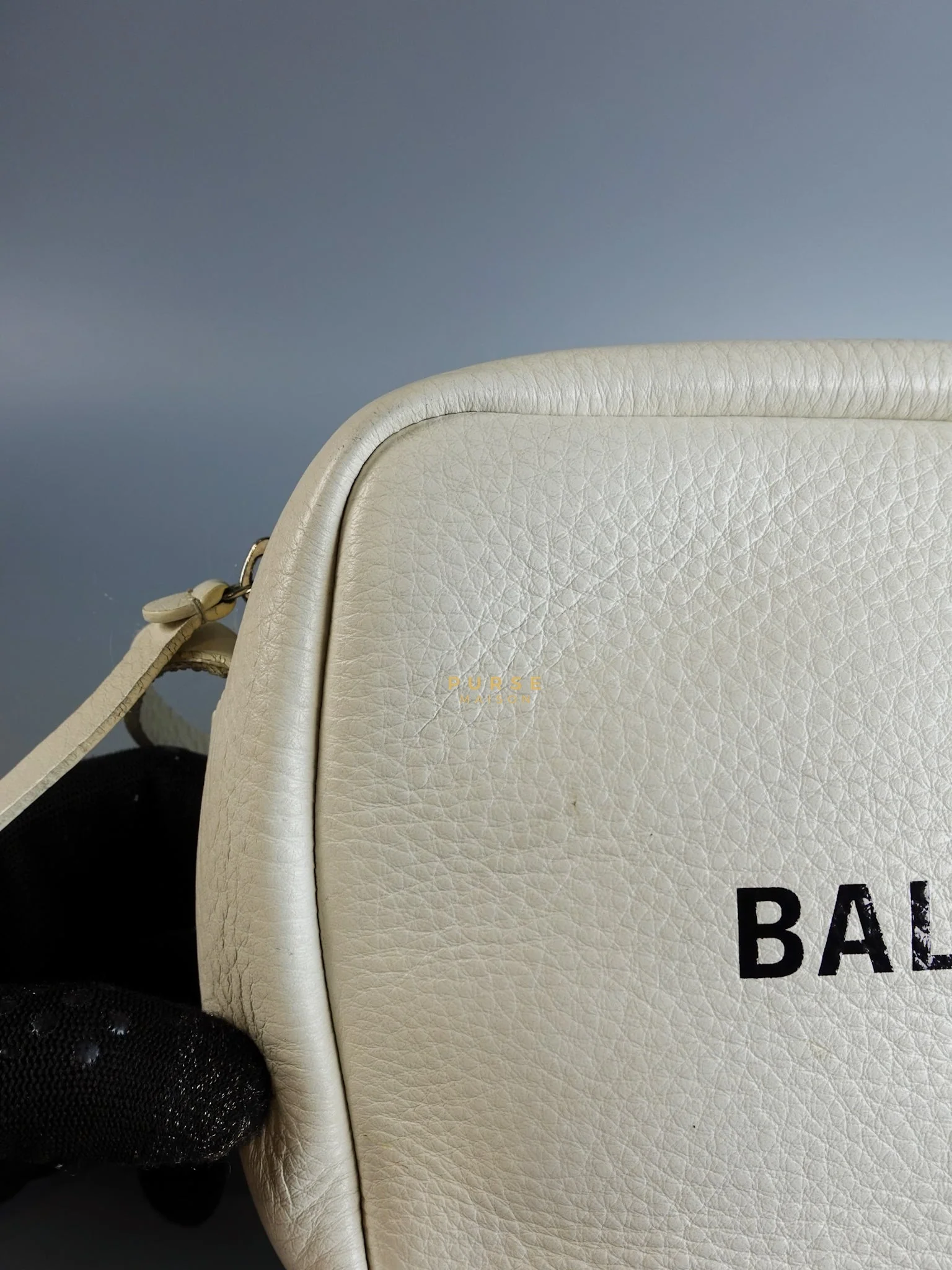 Balenciaga Camera Sling Bag in White Leather - Image 15