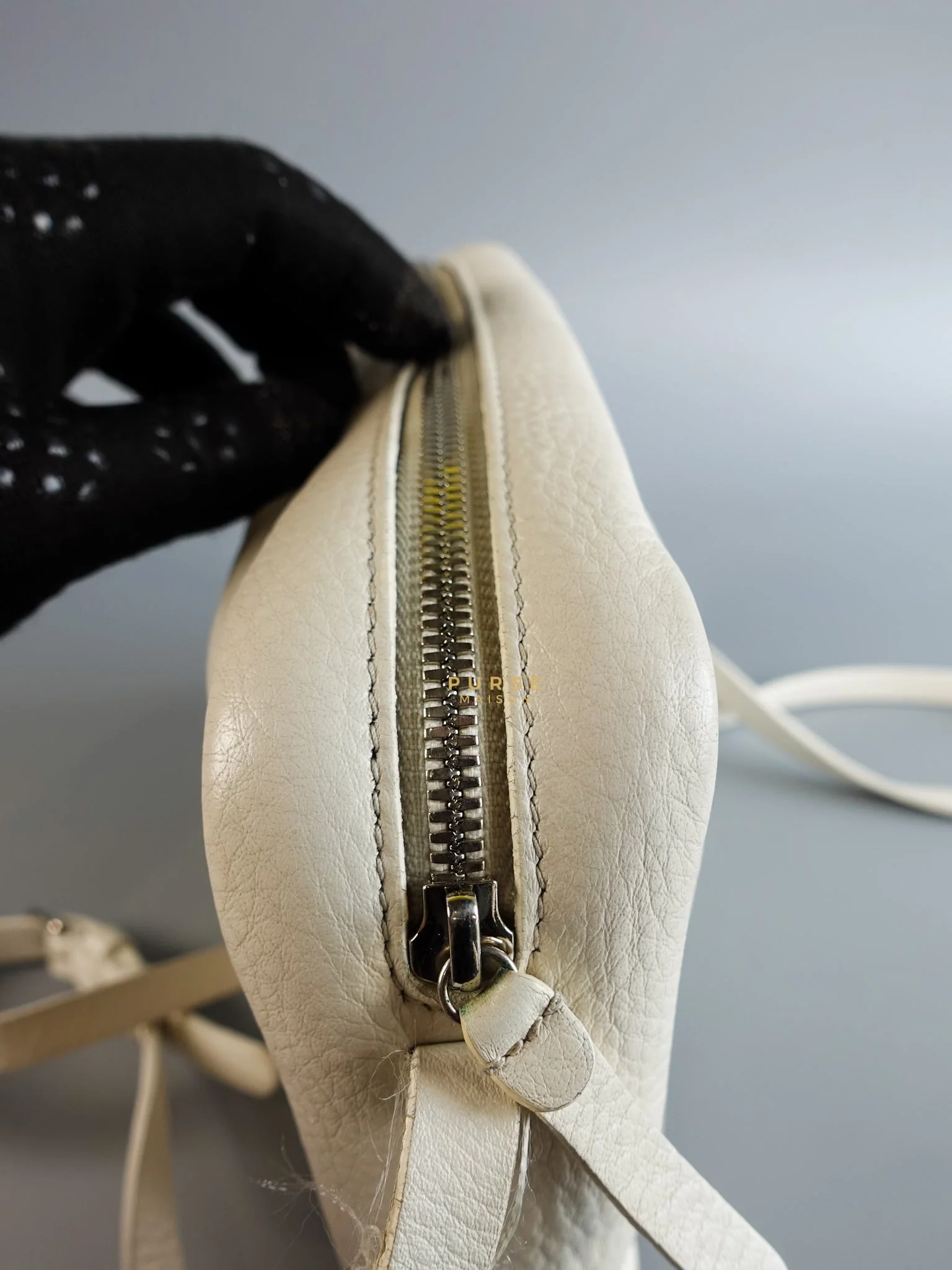 Balenciaga Camera Sling Bag in White Leather - Image 17