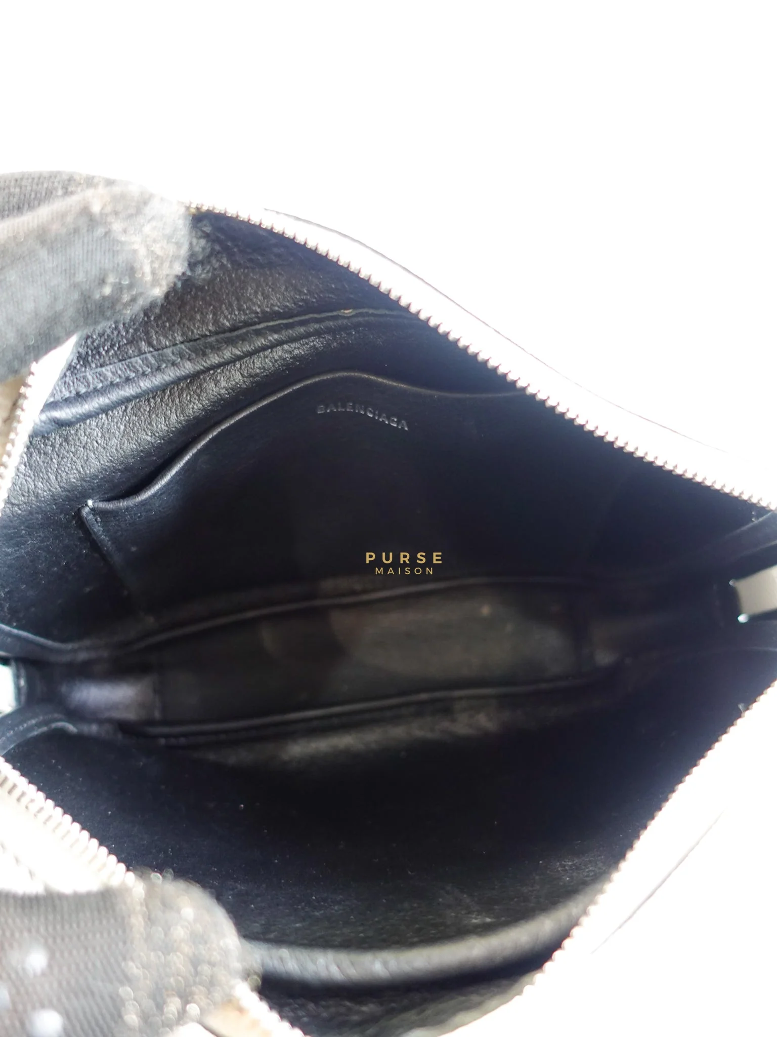 Balenciaga Camera Sling Bag in White Leather - Image 26