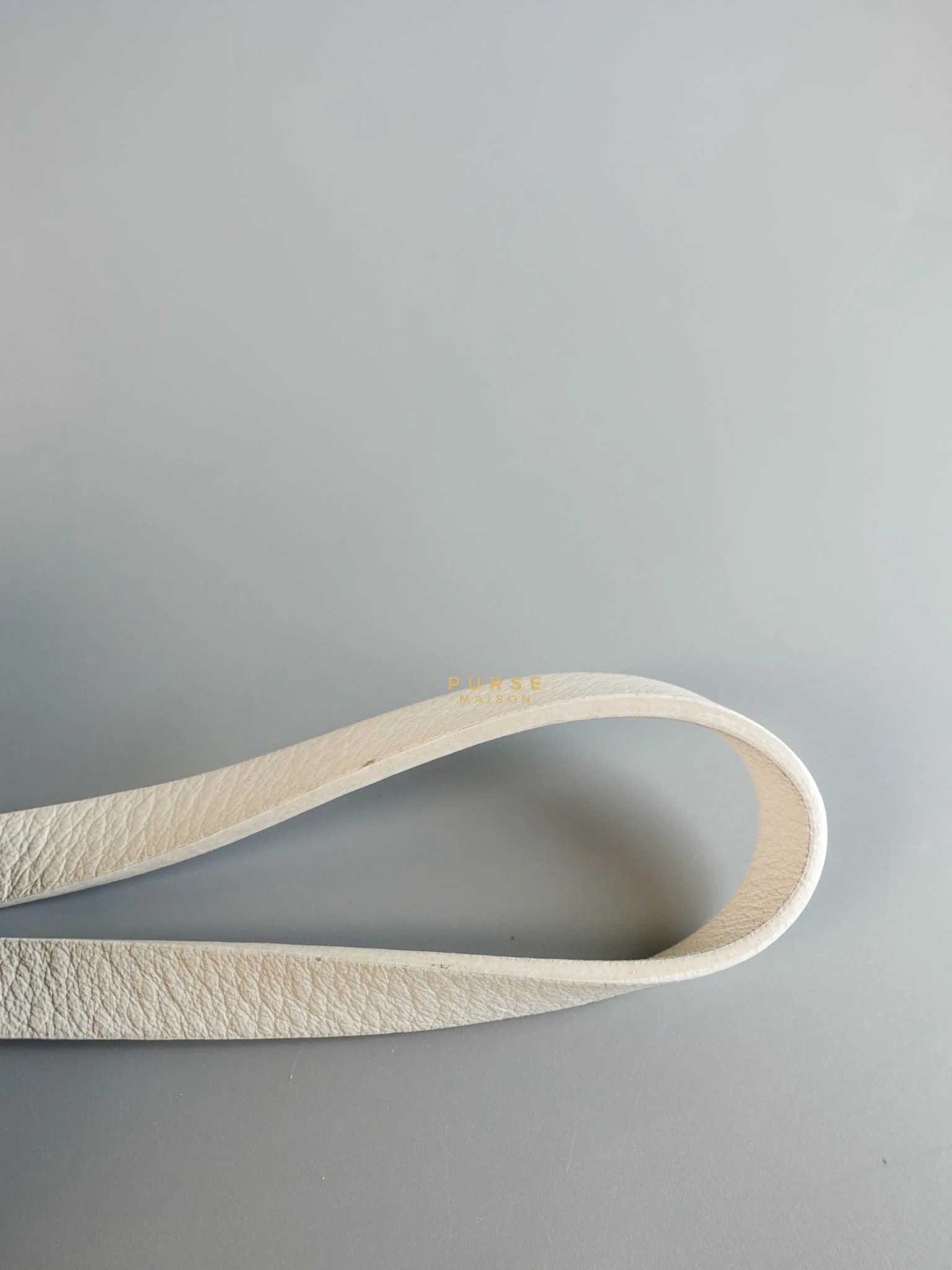 Balenciaga Camera Sling Bag in White Leather - Image 34