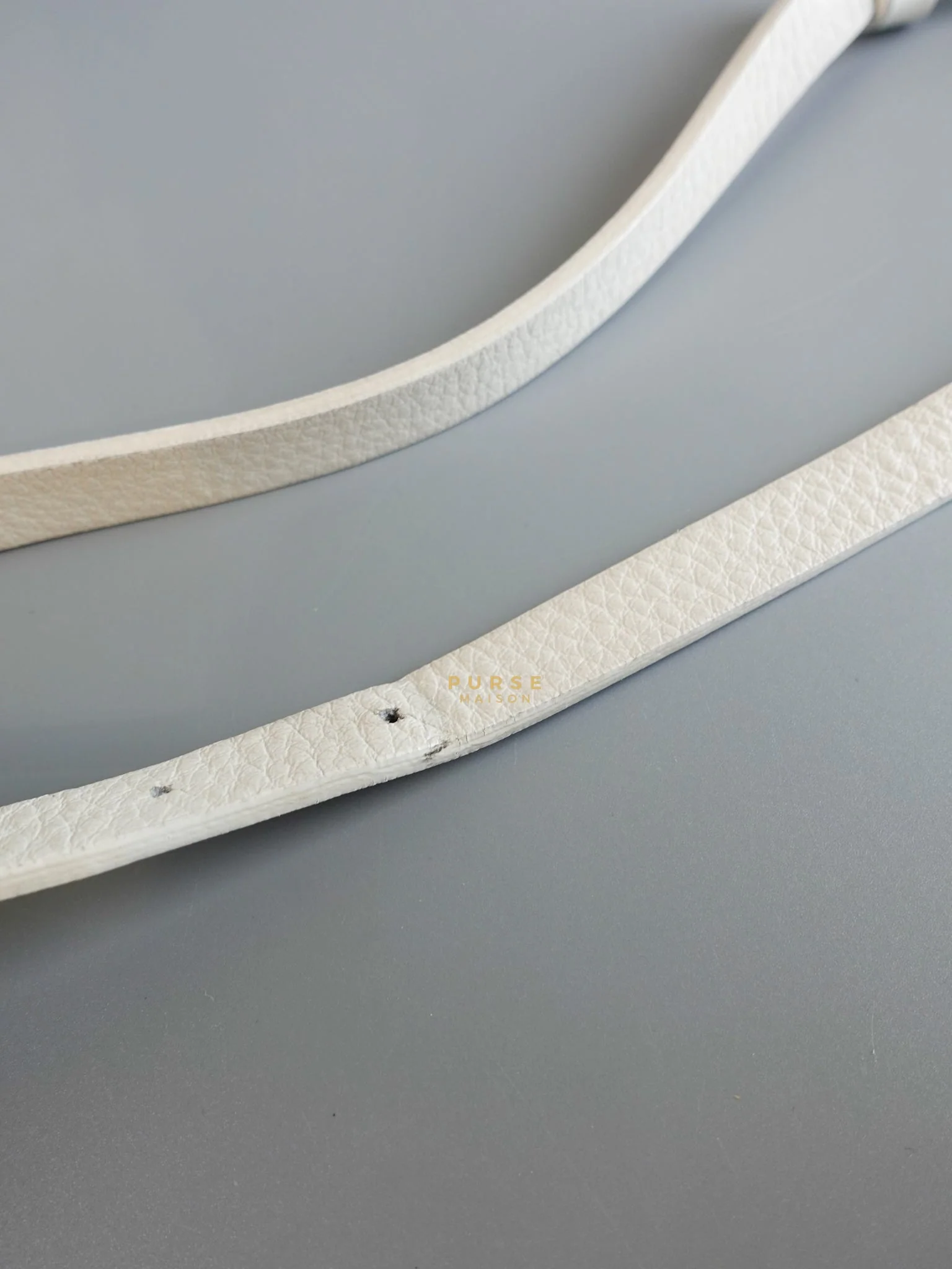 Balenciaga Camera Sling Bag in White Leather - Image 36