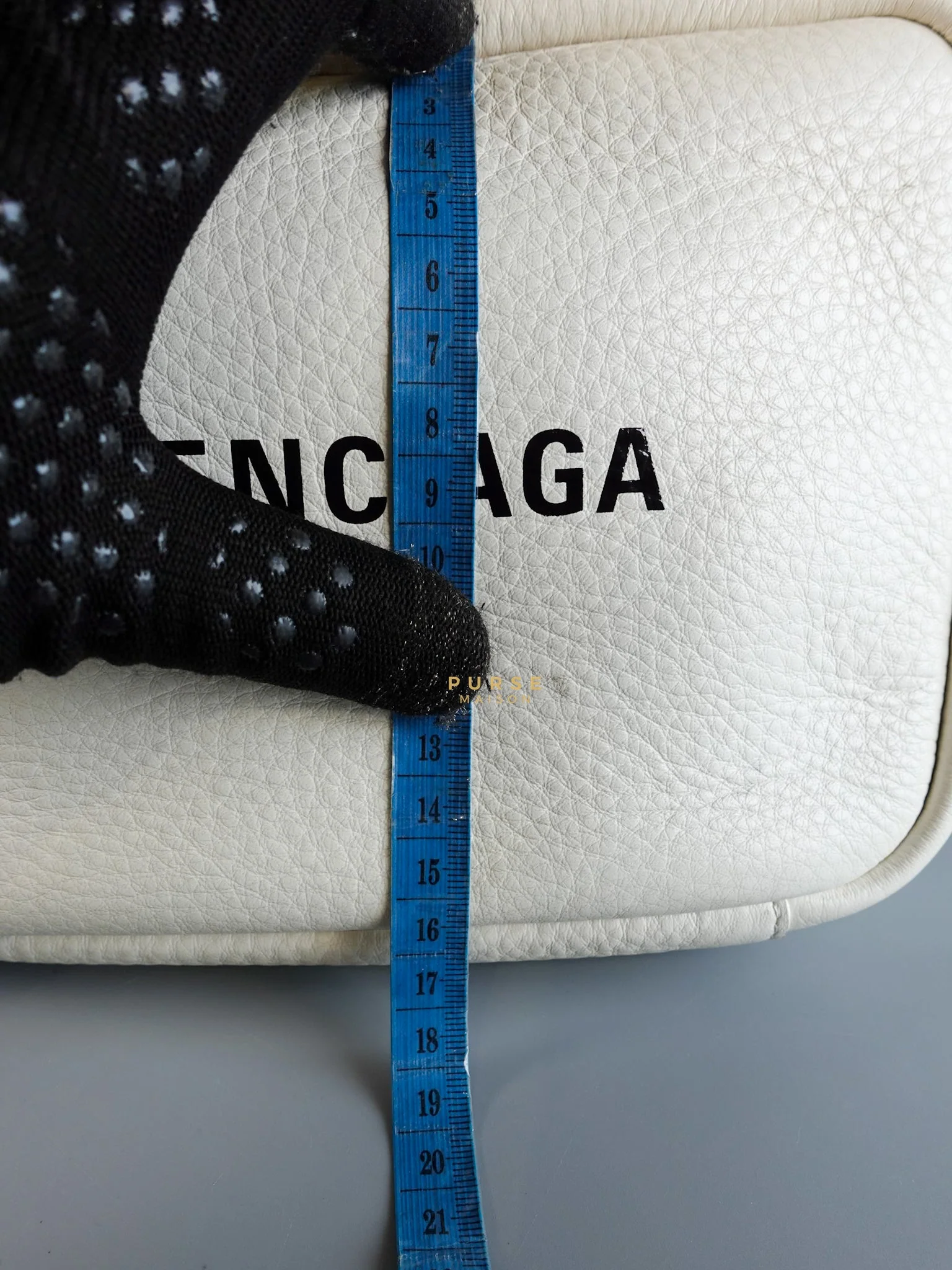 Balenciaga Camera Sling Bag in White Leather - Image 42