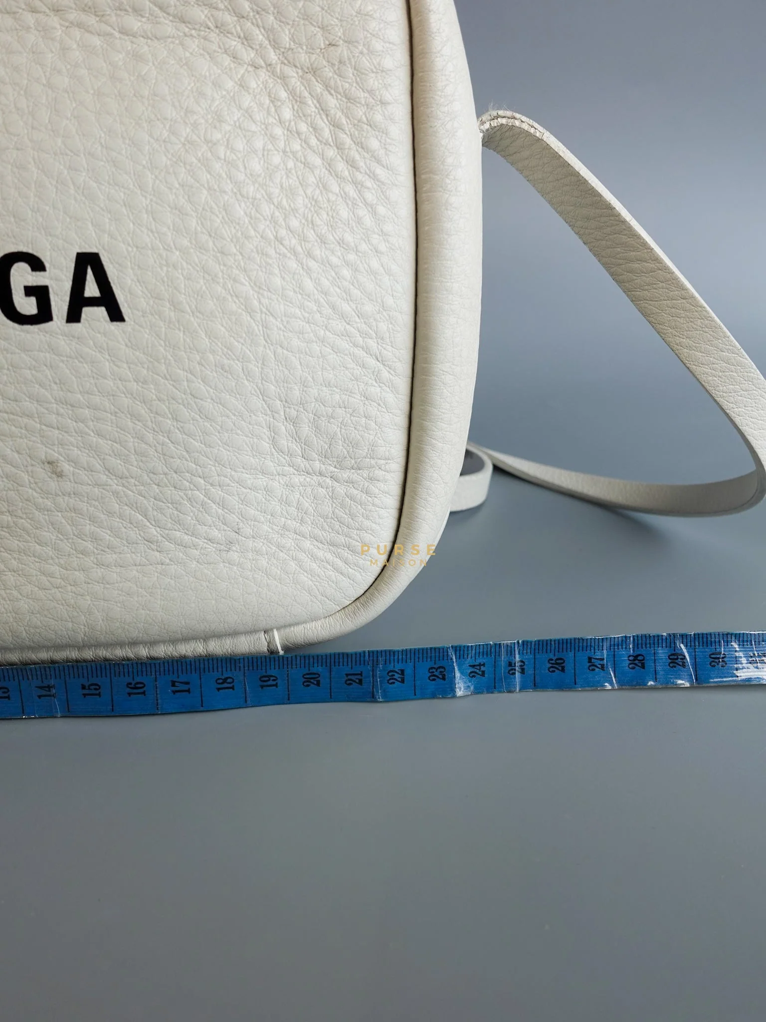 Balenciaga Camera Sling Bag in White Leather - Image 43
