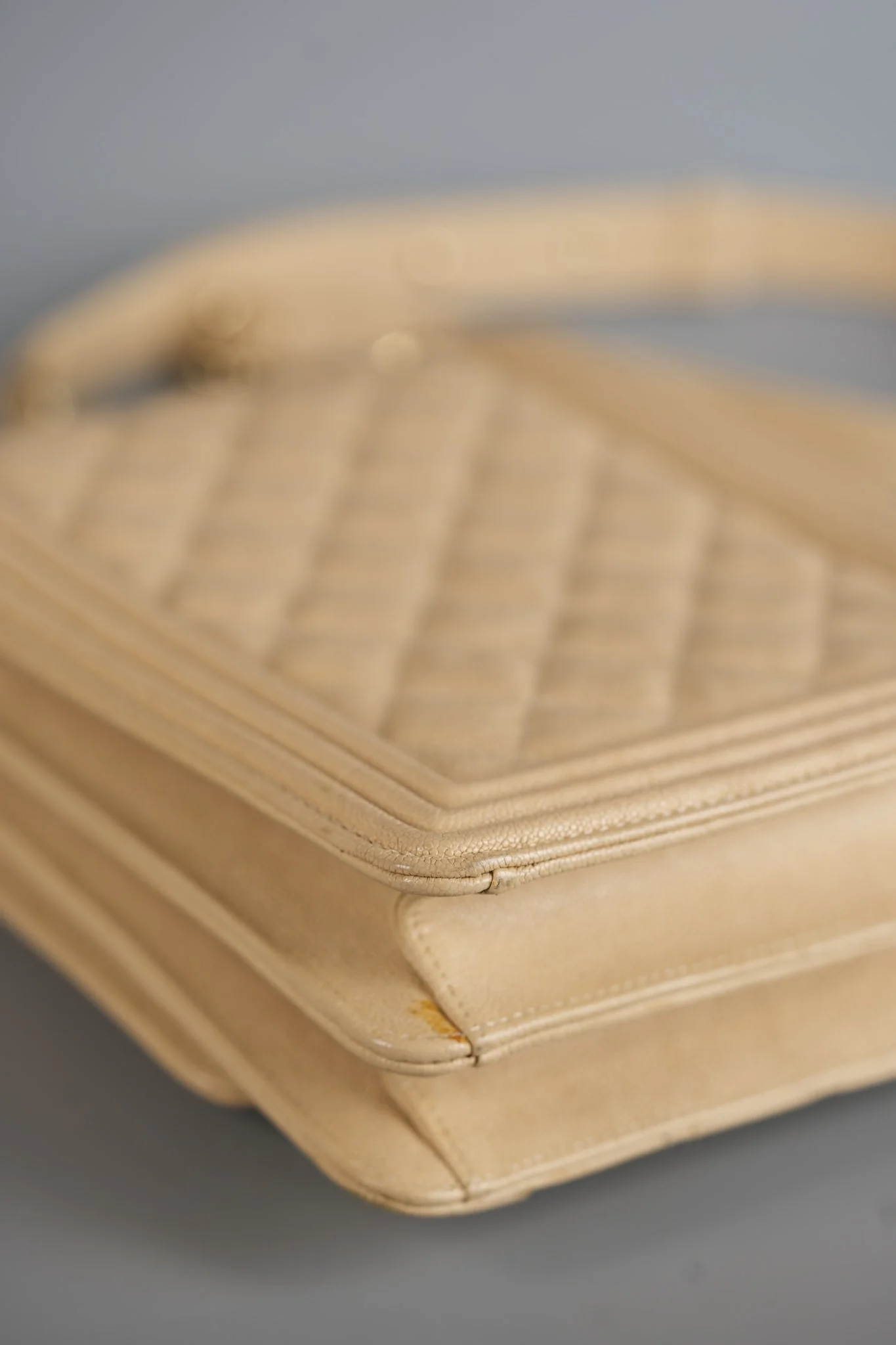 Chanel Cruise Boy North South in Light Beige Caviar Leather and Light Gold Hardware Series 29 - Image 11