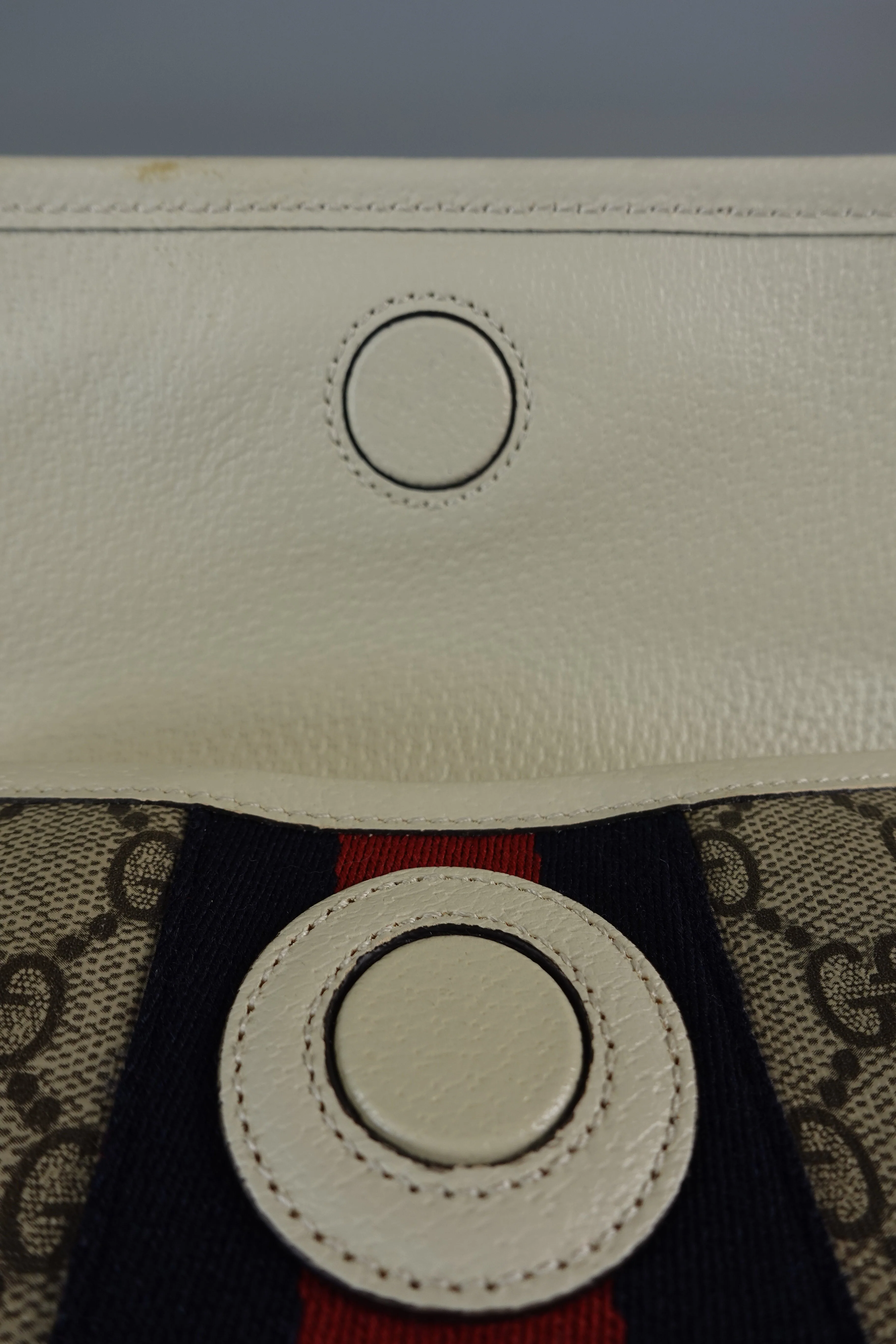 Gucci GG Supreme Web Canvas White Ophidia Belt Bag - Image 17