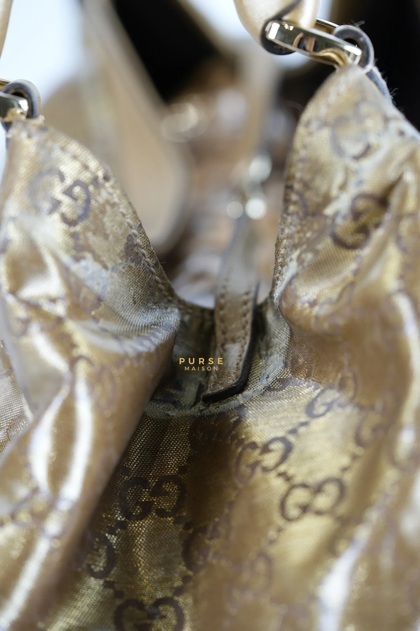 Gucci D-ring Tote Bag in Metallic Gold Canvas - Image 29