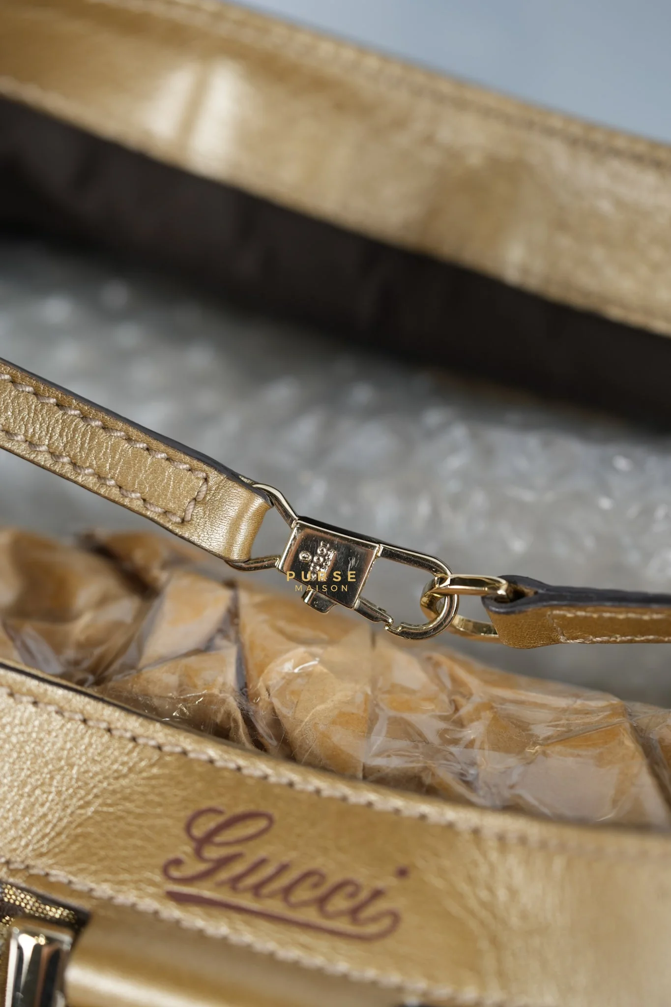 Gucci D-ring Tote Bag in Metallic Gold Canvas - Image 30