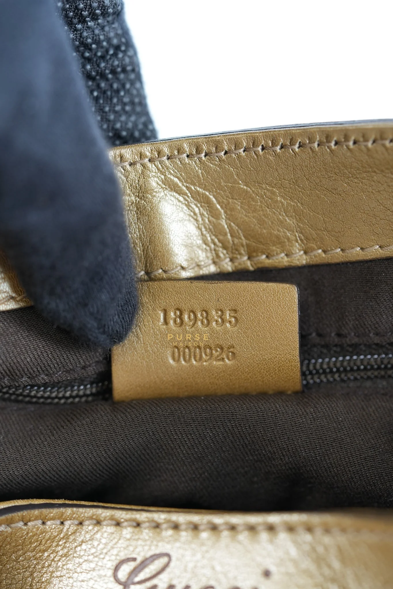 Gucci D-ring Tote Bag in Metallic Gold Canvas - Image 33