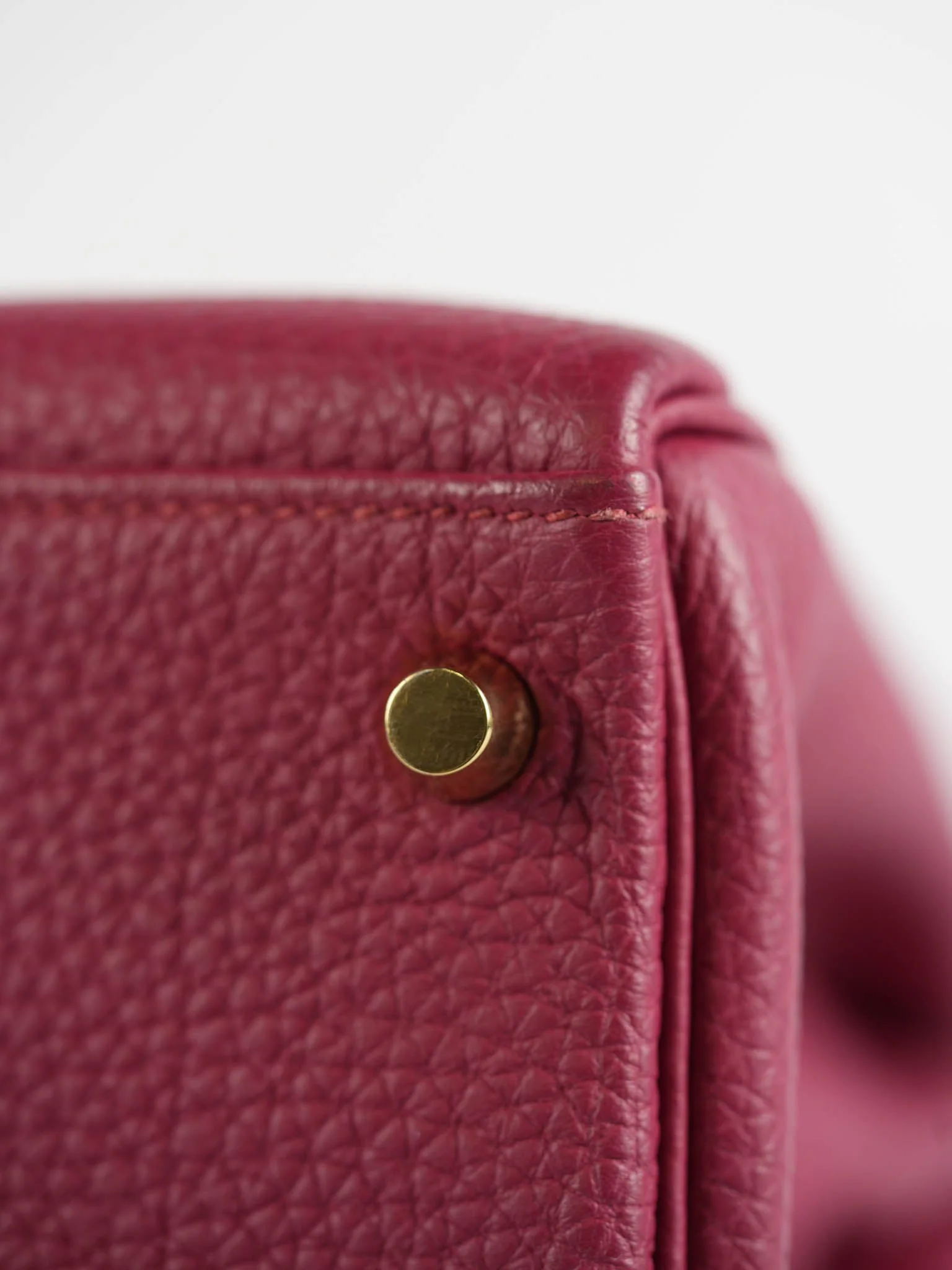 Hermes Kelly 32 Rubis Veau Togo Leather Gold Hardware Stamp T (2015) - Image 12