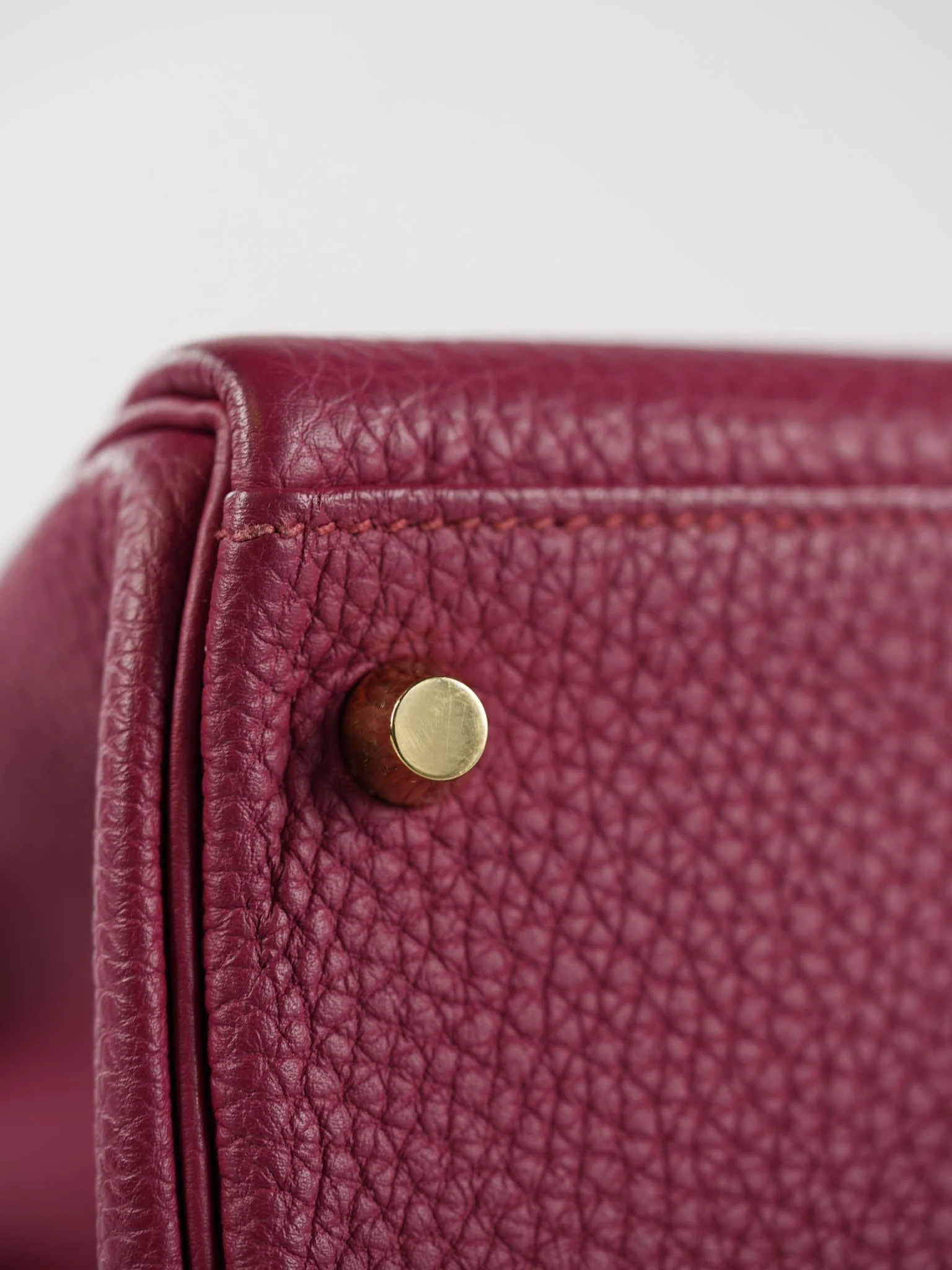 Hermes Kelly 32 Rubis Veau Togo Leather Gold Hardware Stamp T (2015) - Image 15