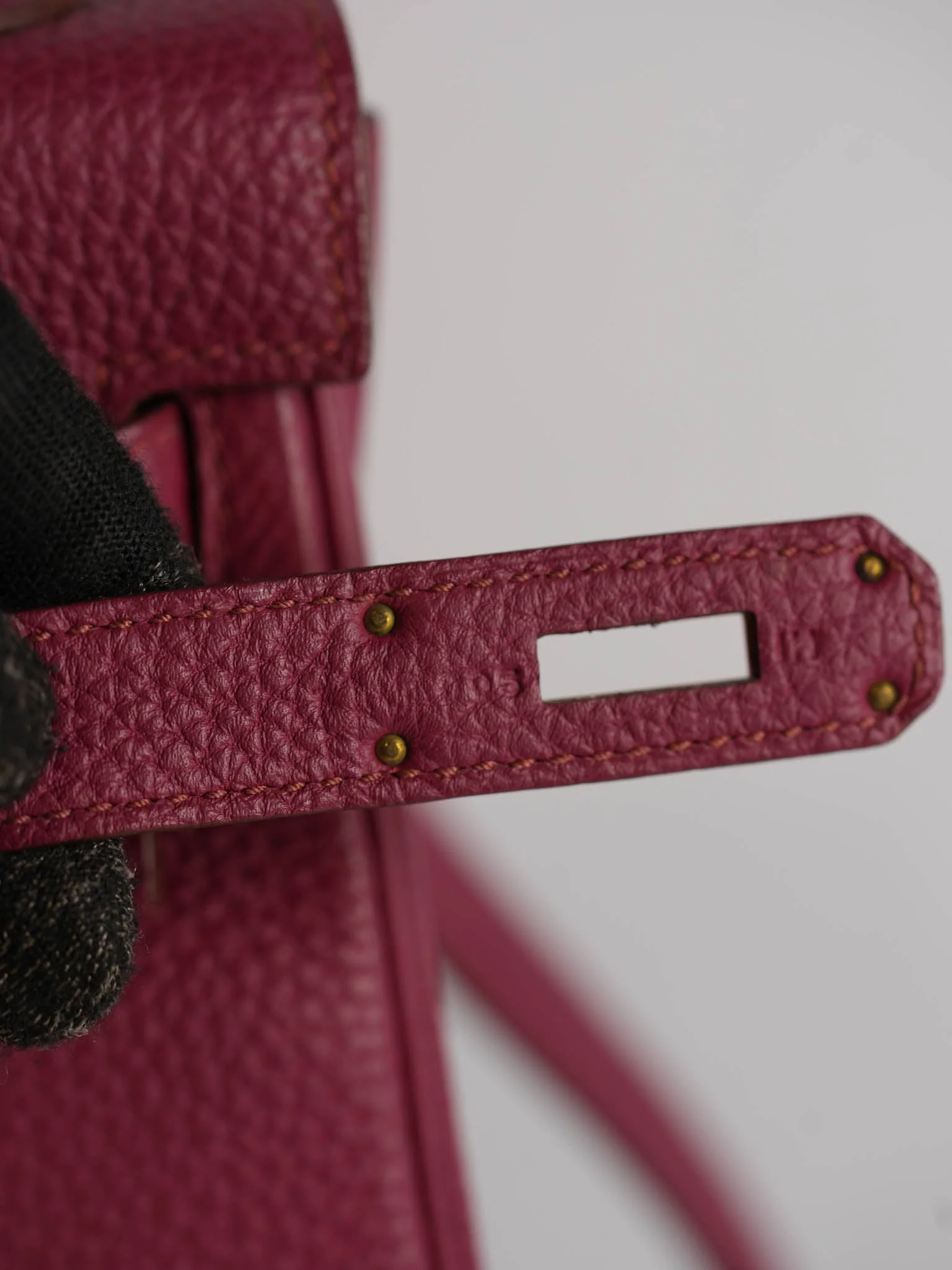Hermes Kelly 32 Rubis Veau Togo Leather Gold Hardware Stamp T (2015) - Image 19