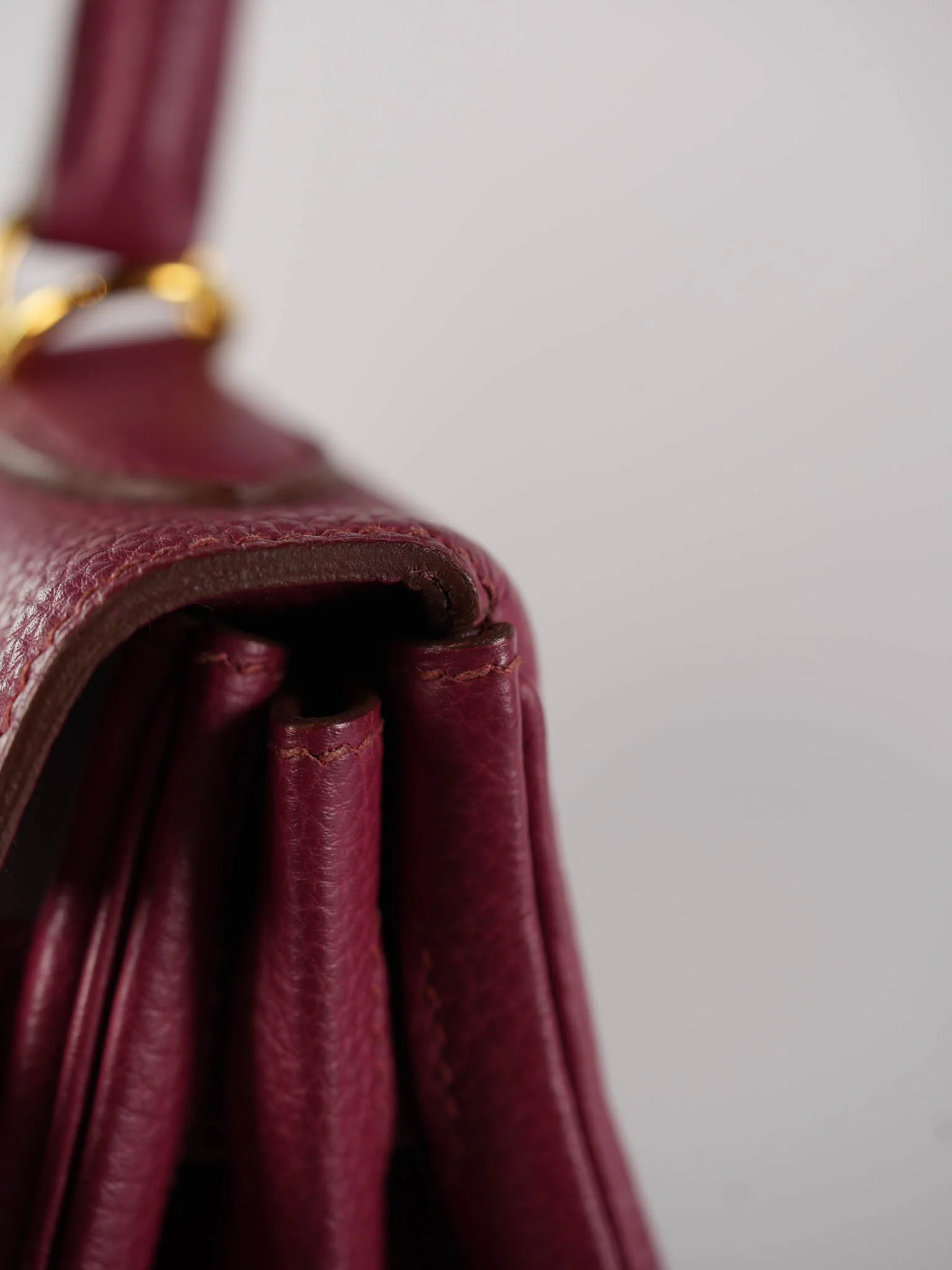 Hermes Kelly 32 Rubis Veau Togo Leather Gold Hardware Stamp T (2015) - Image 24
