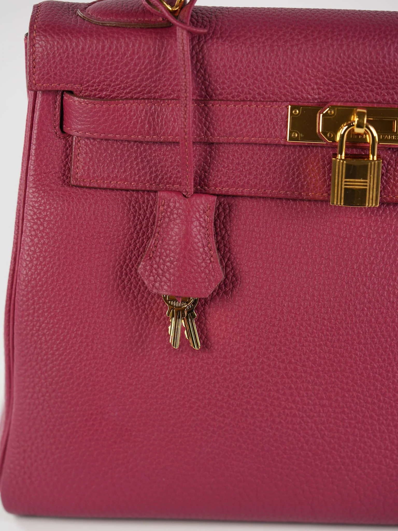 Hermes Kelly 32 Rubis Veau Togo Leather Gold Hardware Stamp T (2015) - Image 26