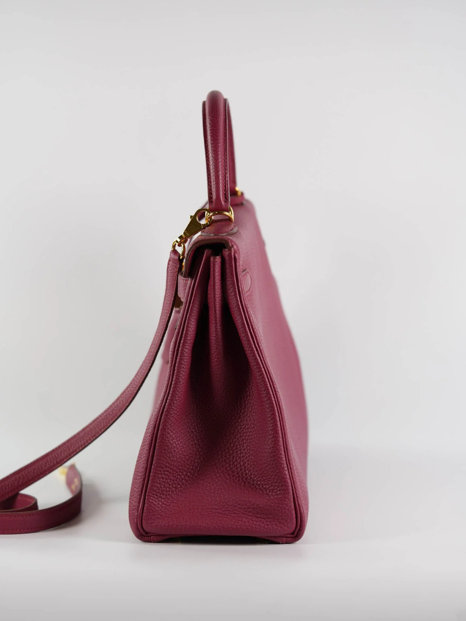 Hermes Kelly 32 Rubis Veau Togo Leather Gold Hardware Stamp T (2015) - Image 7