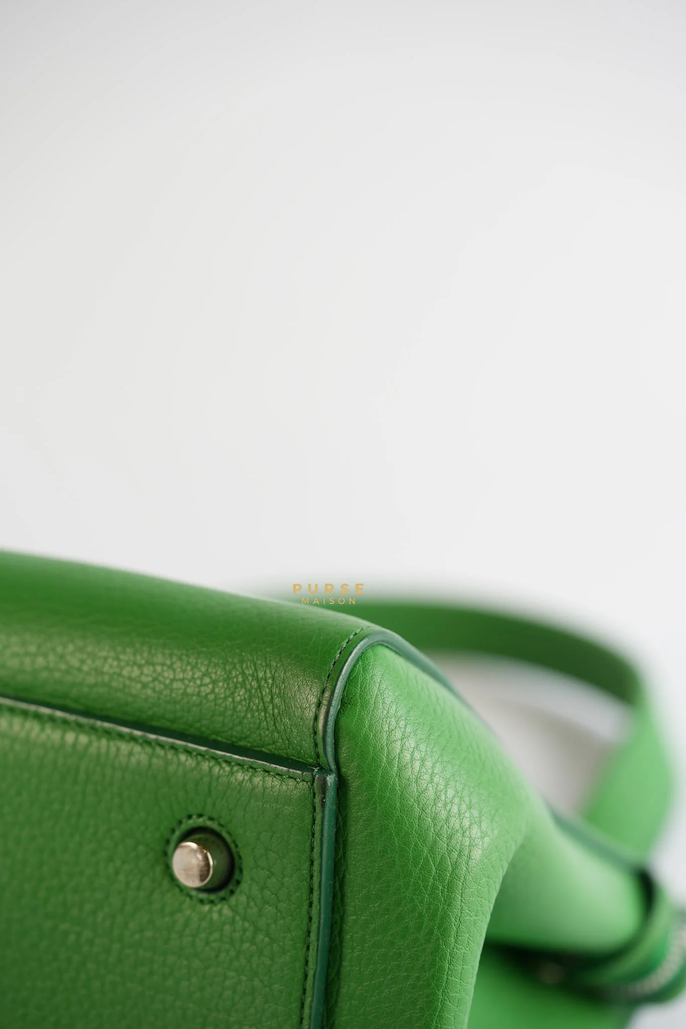 Celine Edge Medium Hand Bag in Green Leather - Image 14