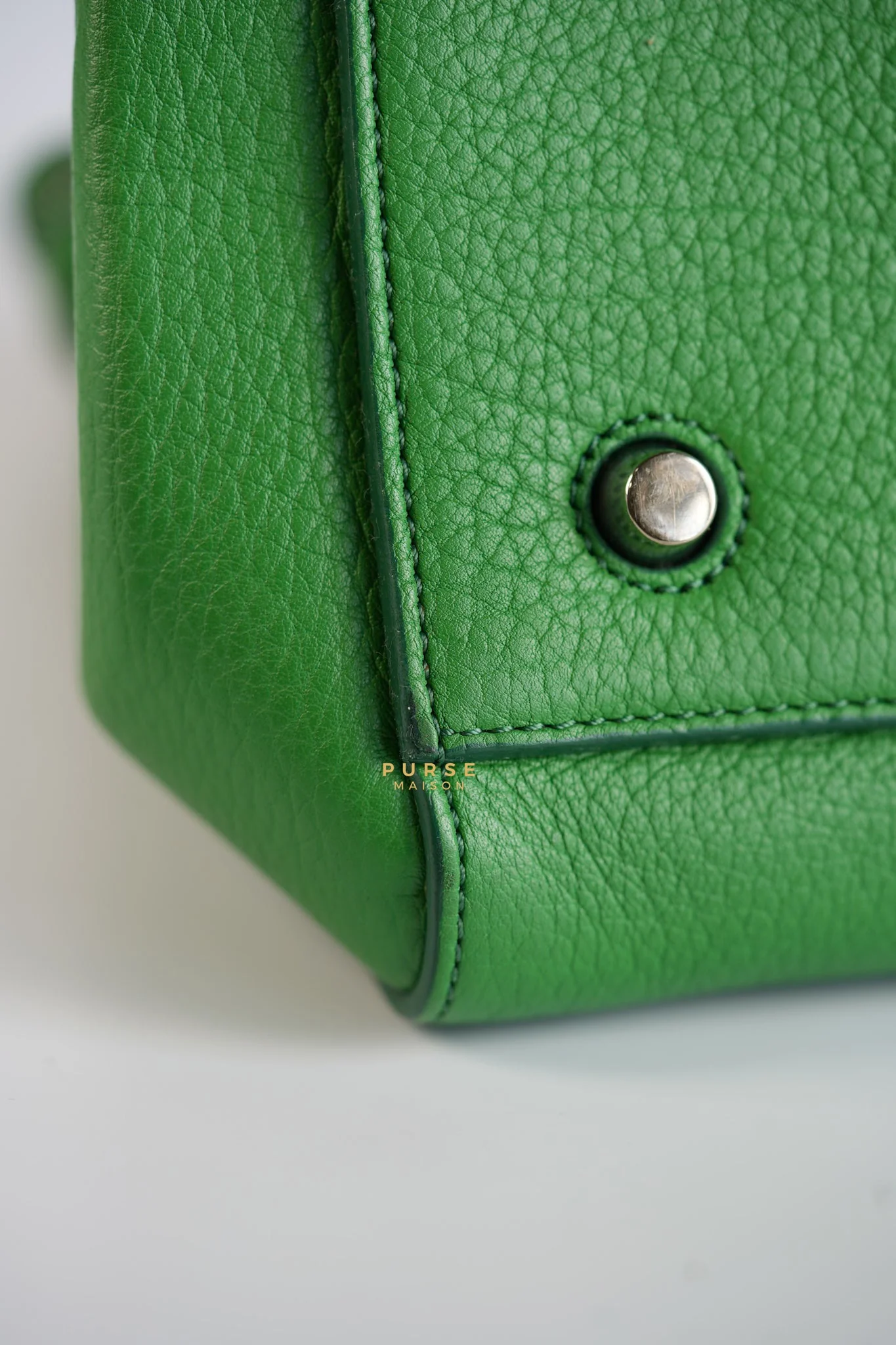 Celine Edge Medium Hand Bag in Green Leather - Image 9