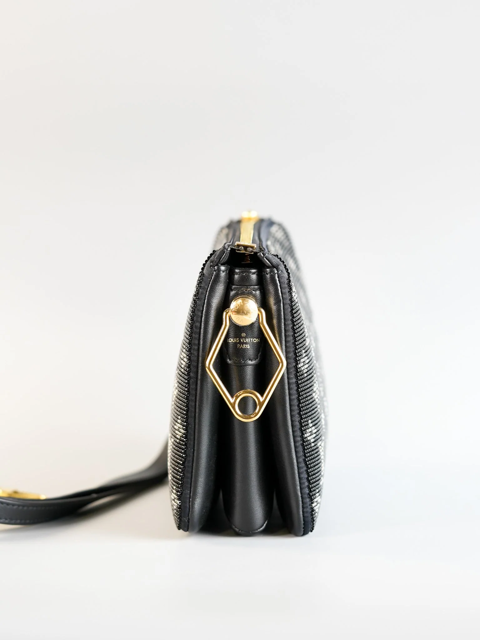 Louis Vuitton Coussin BB in Monogram Beads Noir (Microchip) - Image 5