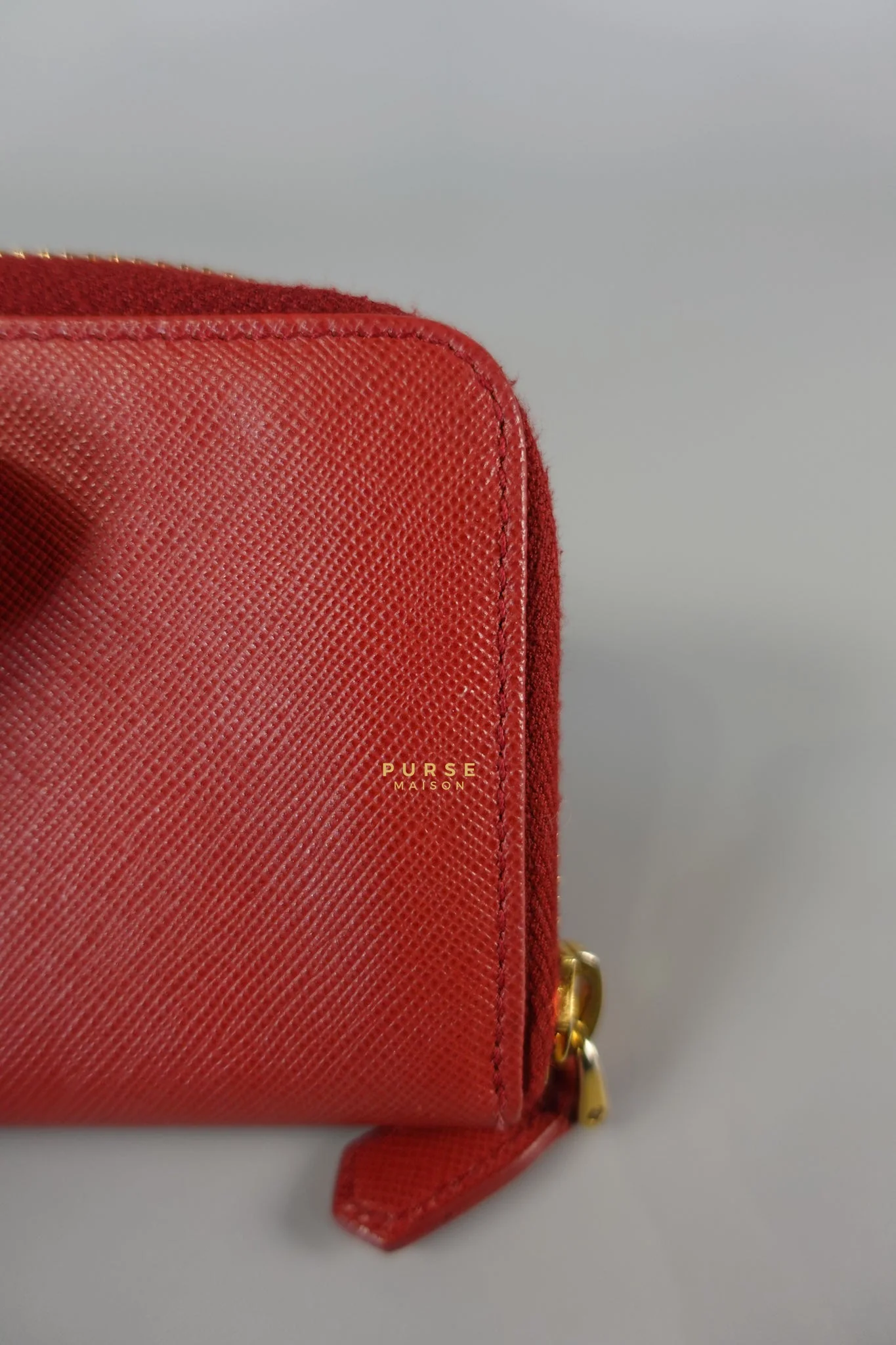 Prada Zipped Cardholder in Red Leather - Image 12
