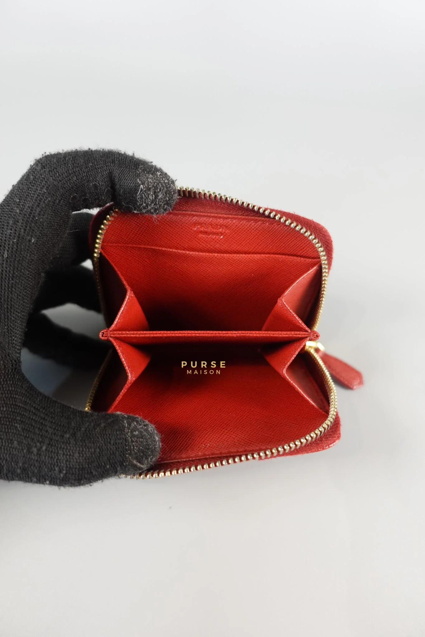 Prada Zipped Cardholder in Red Leather - Image 14