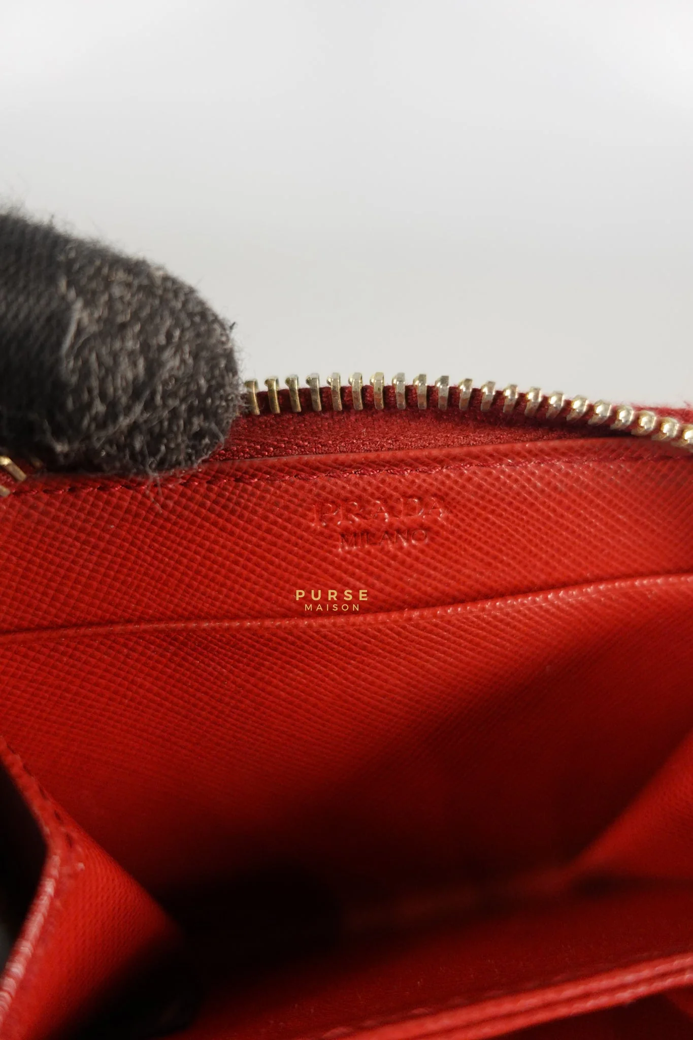 Prada Zipped Cardholder in Red Leather - Image 15