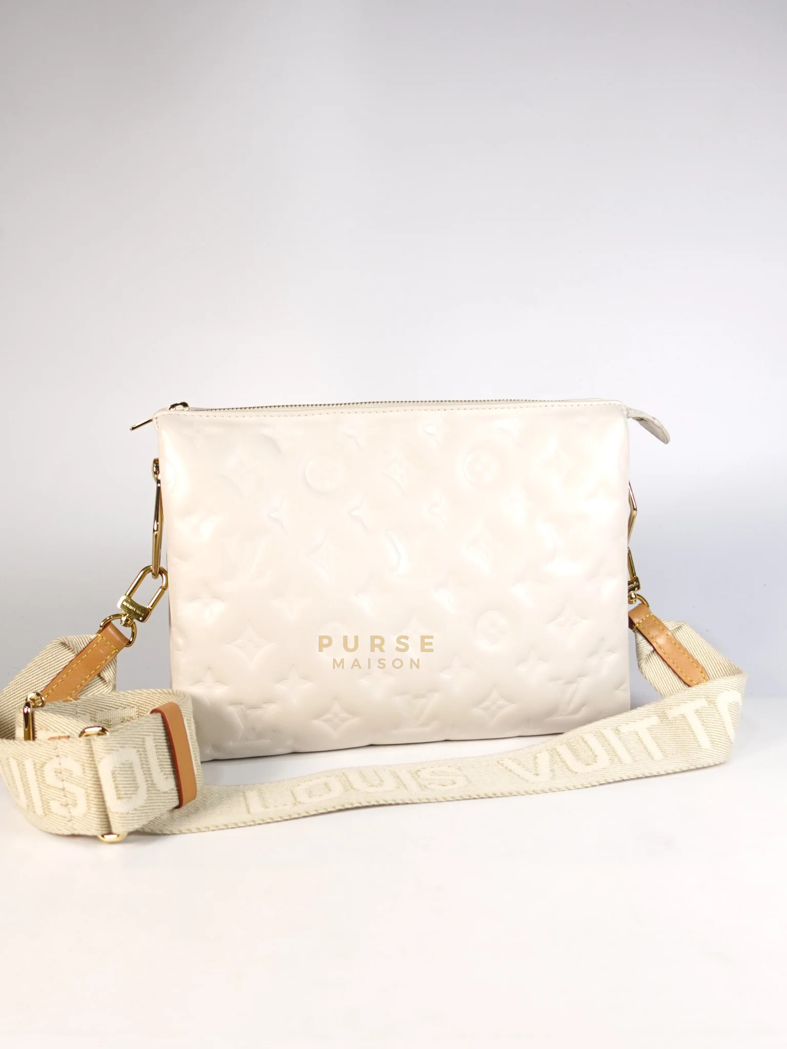 Louis Vuitton Coussin PM Bag in White Monogram Lambskin Leather (Date Code: PL1201) - Image 4